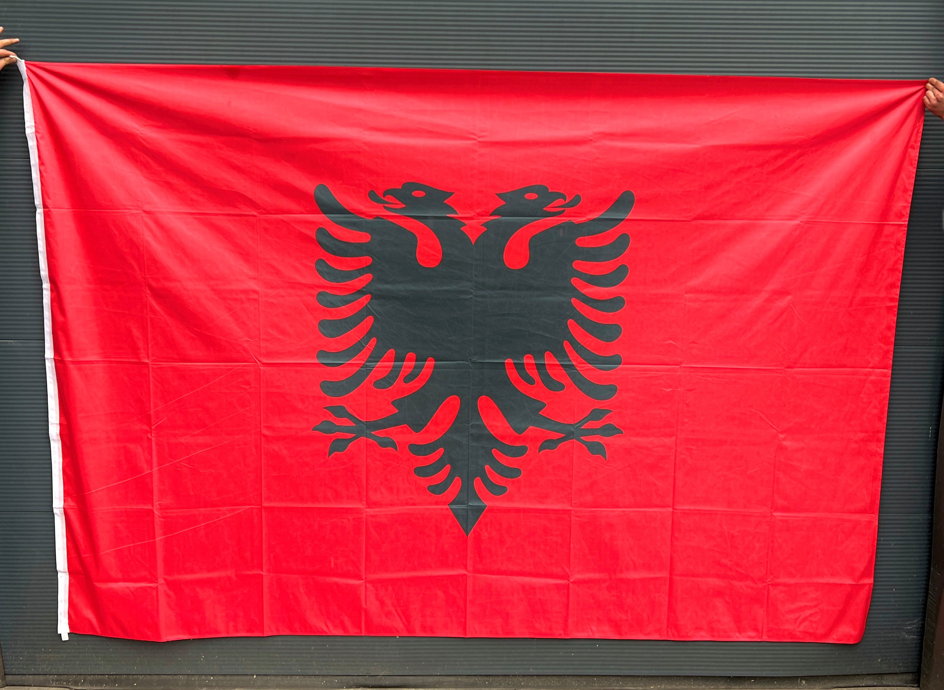 Uzman Fahne Albanische Flagge XXXL 2,3 x 1,5 M Albanien Fahne Flamuri Tirana Adler