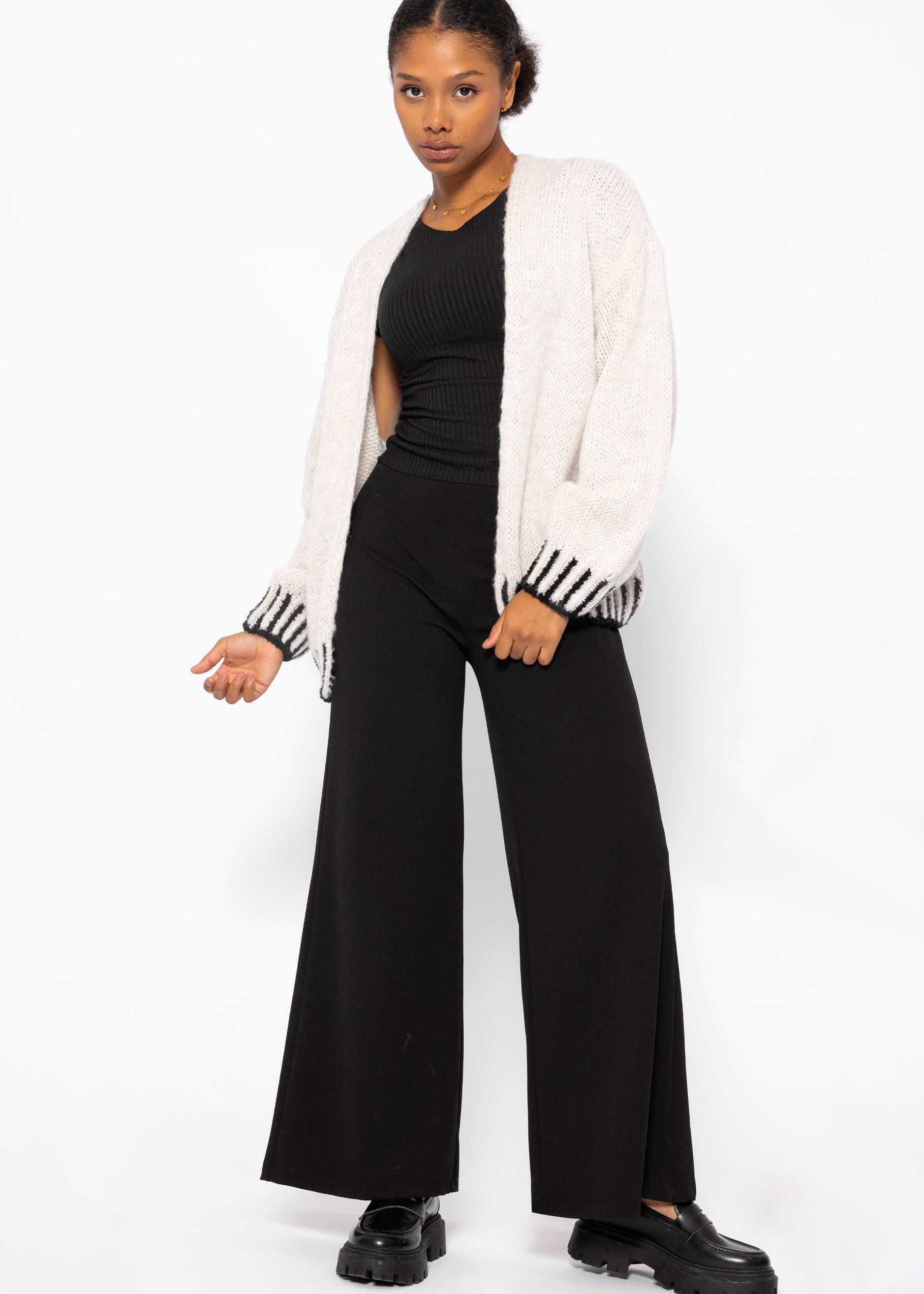 SASSYCLASSY Cardigan Lässiger Strick Cardigan mit betontem Saum, Made in Italy