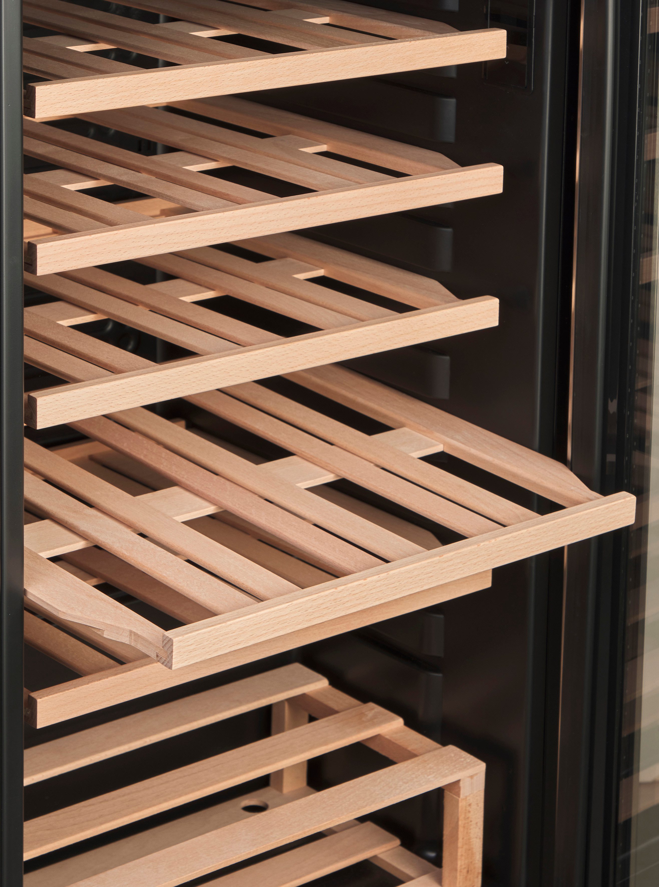 Hanseatic Weinkühlschrank HWC24FCBH-2, für 24 Standardflaschen á 0,75l