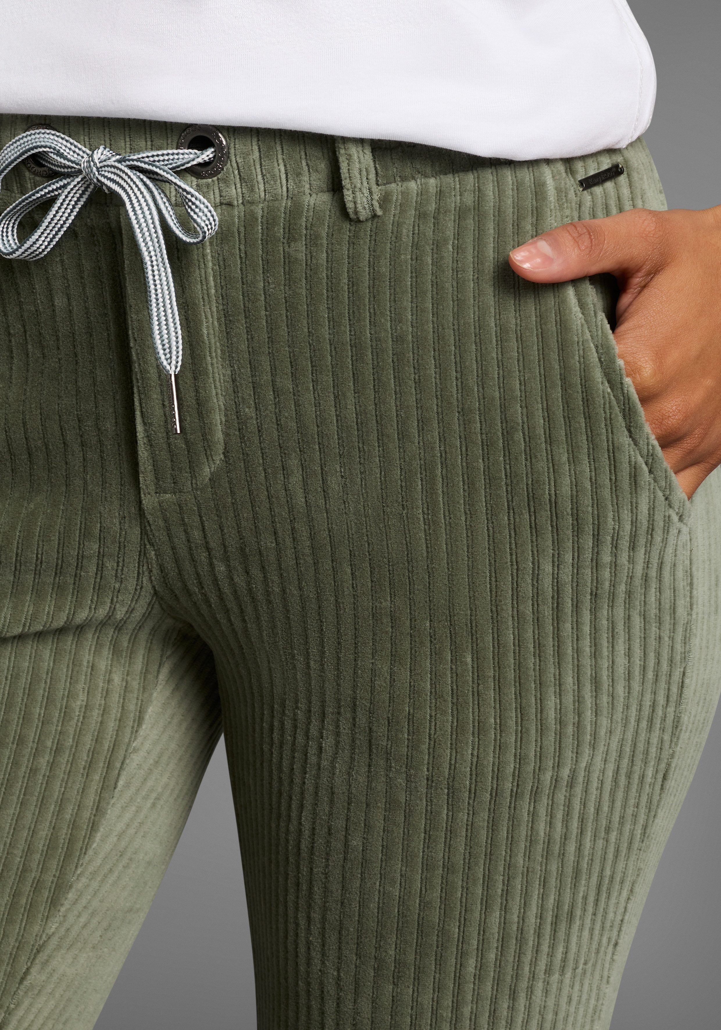 KangaROOS Jogger Pants in Cord-Optik mit elastischem Bund