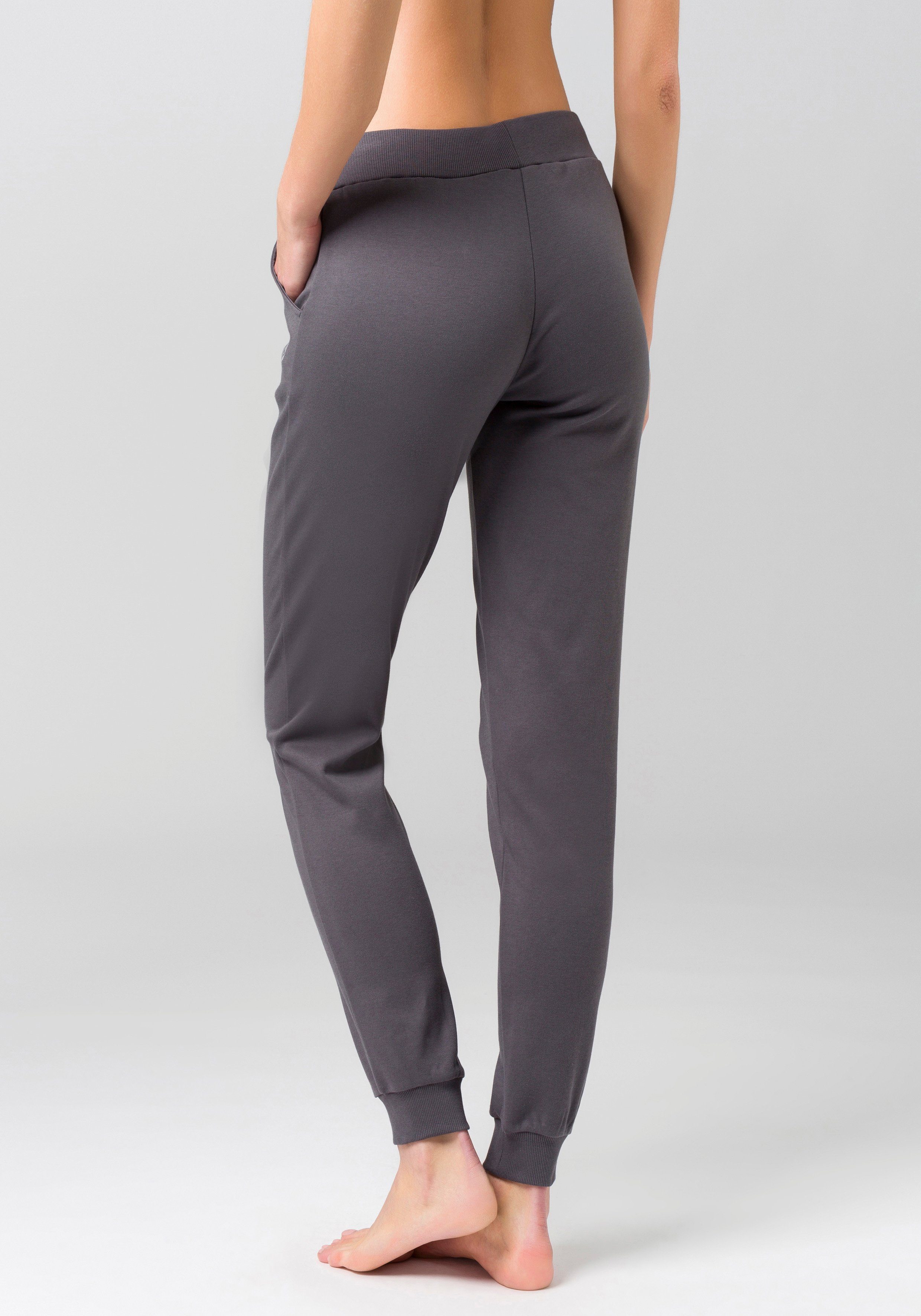 LASCANA ACTIVE Jogginghose in schmaler Form mit Bündchen