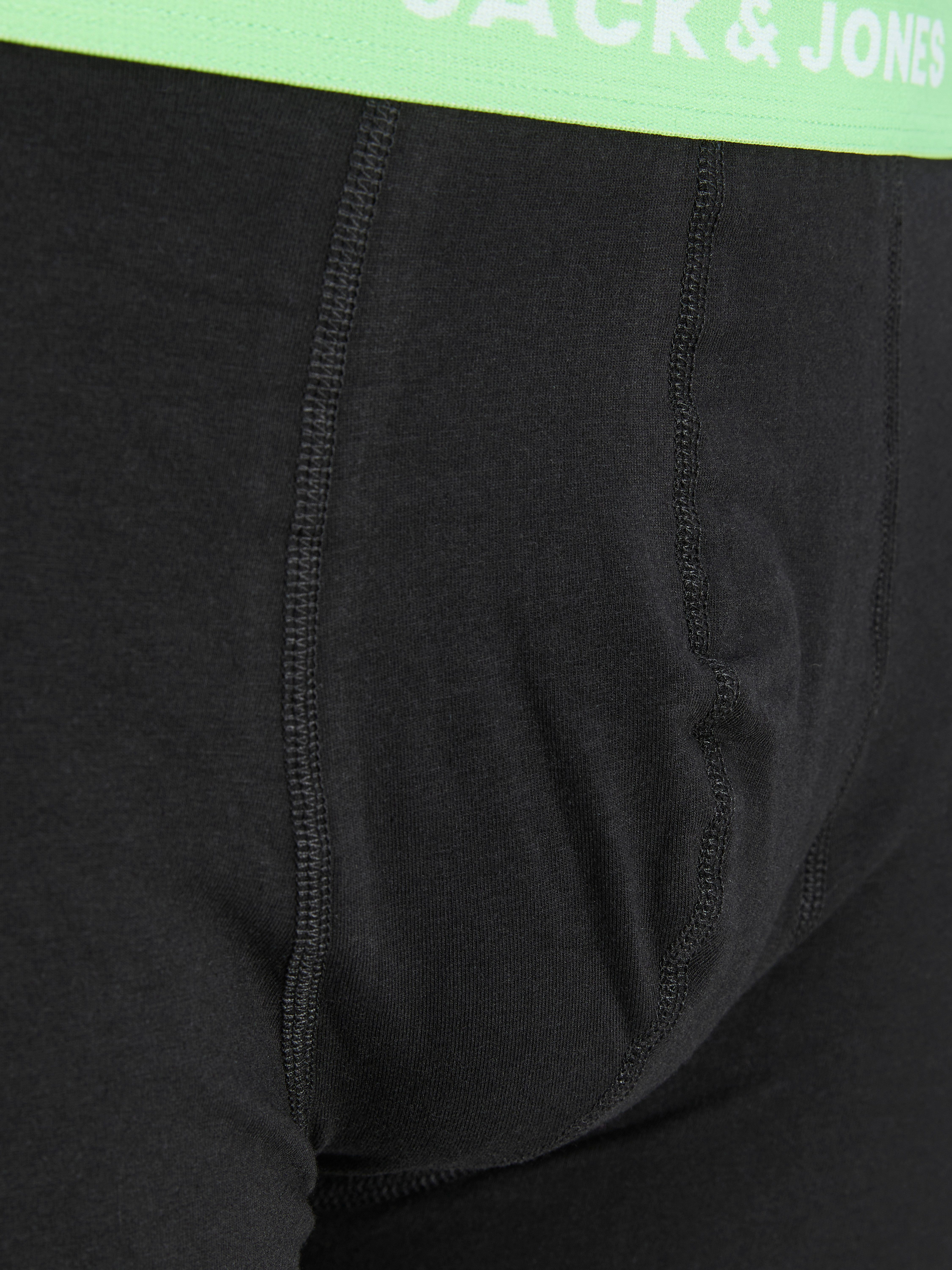 Jack & Jones Boxer JACHUEY im Fünferpack mit toniger Naht und elastischem Bund (Packung, 5-St., 5er-Pack) unifarben, modisch, eng anliegend, Baumwollmischung