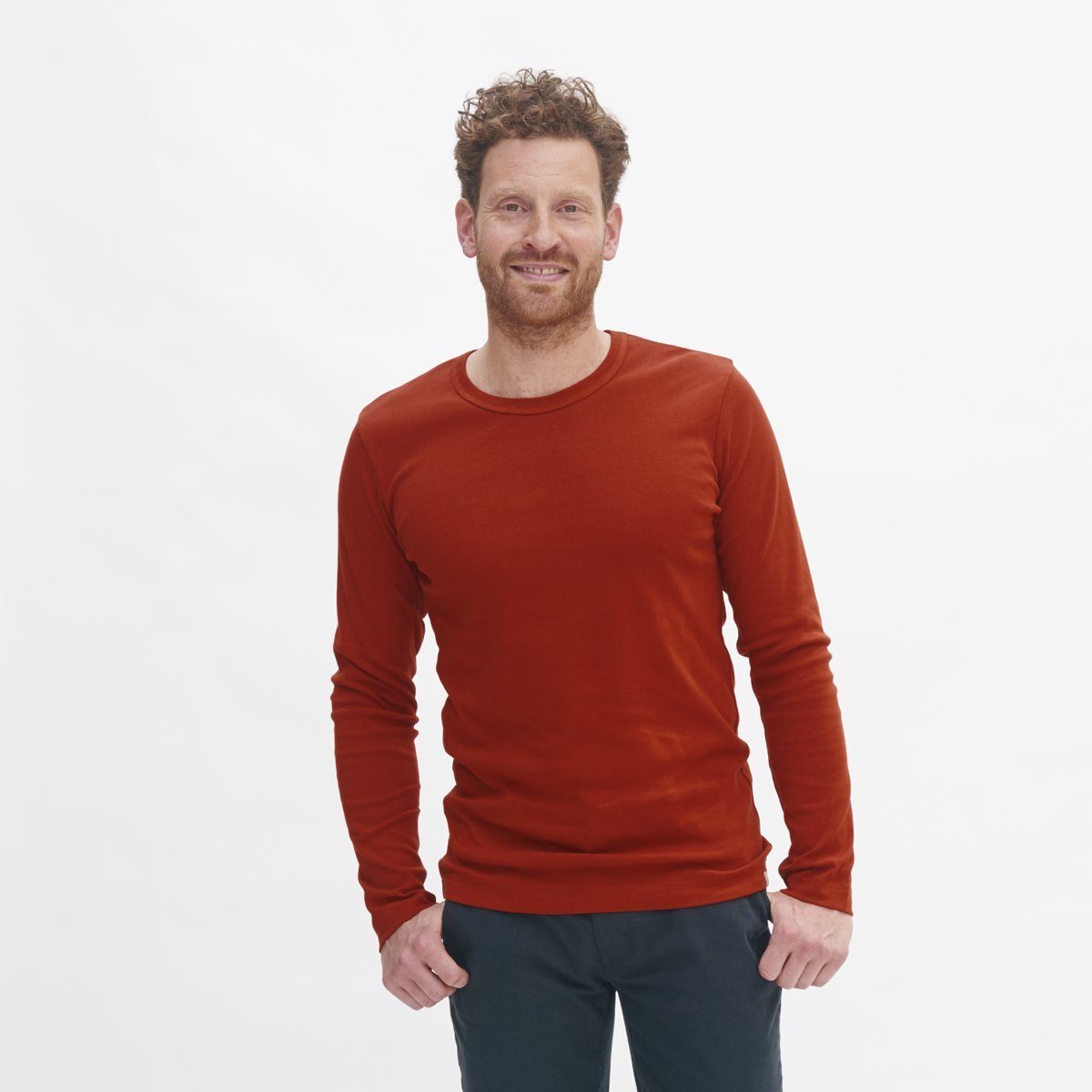 LIVING CRAFTS Langarmshirt LEANDRO Weiches, anschmiegsames Feinripp Burnt Brick