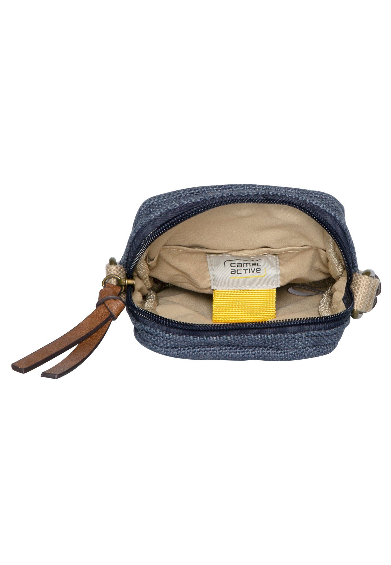 camel active Umhängetasche mit verstellbarem Schultergurt