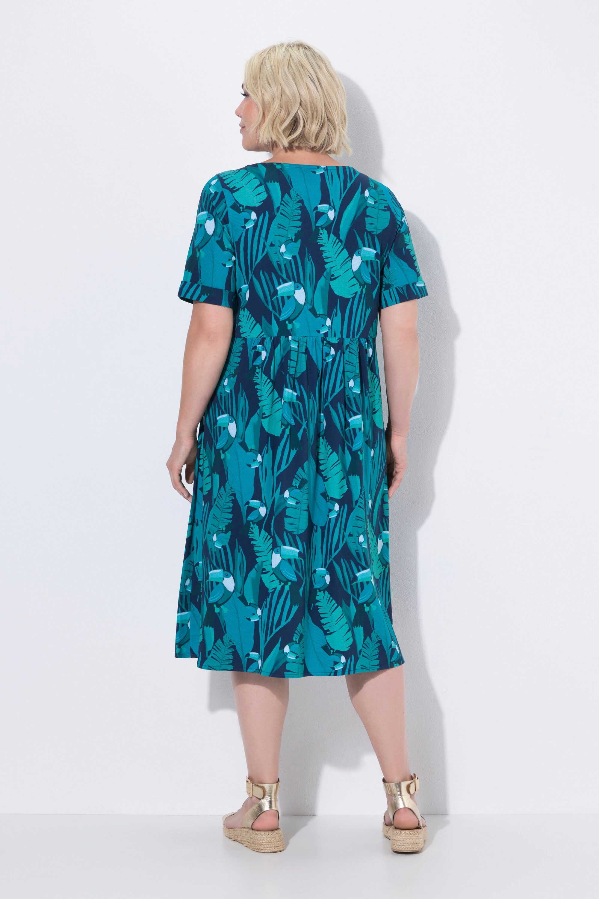 Ulla Popken Midikleid Midikleid Tukanmuster A-Linie Rundhals Halbarm – Bild 3 von 4