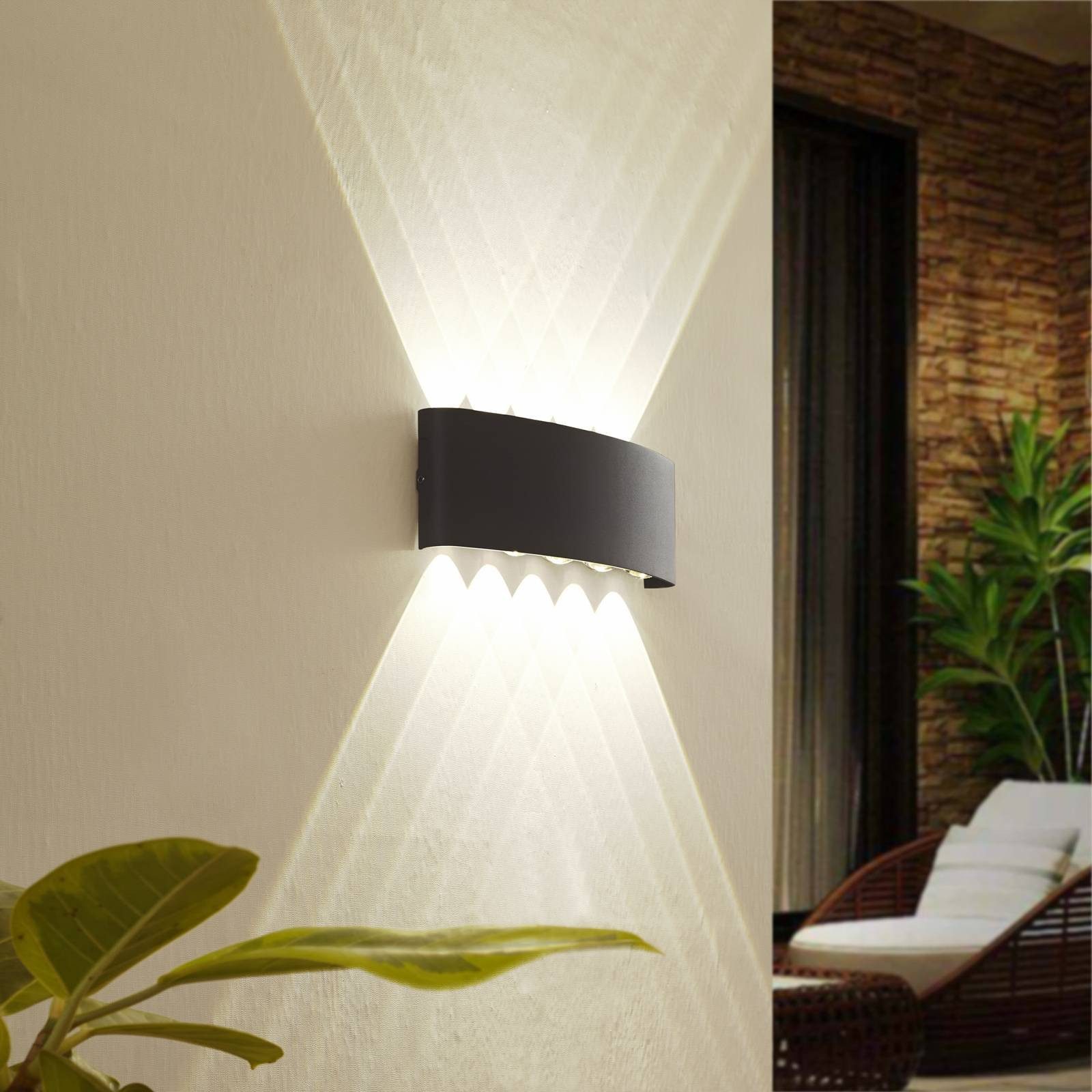 Lindby Außen-Wandleuchte Ithan, LED 9,6 W gesamt, warmweiß