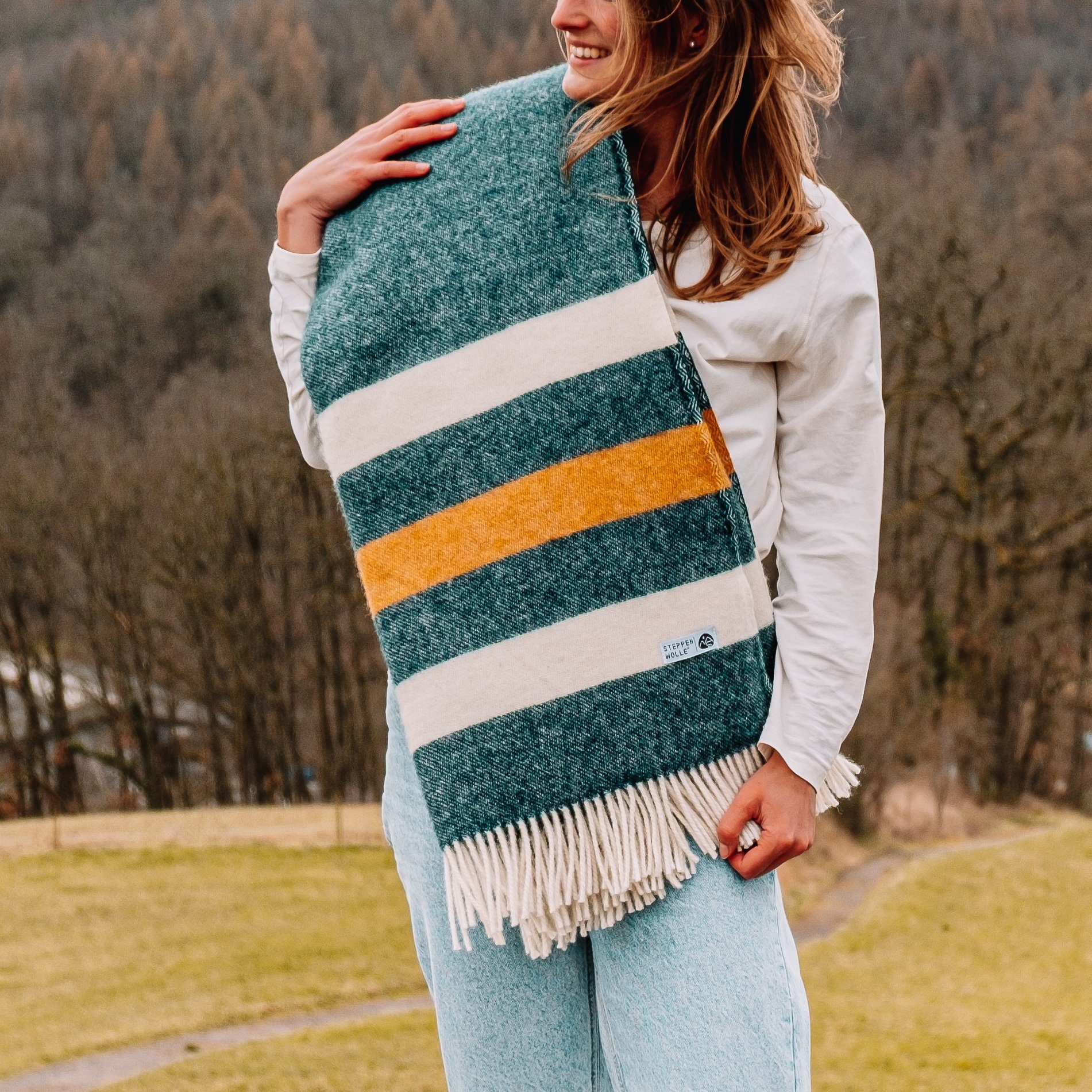 Steppenwolle Tagesdecke YOSEMITE, Nachhaltige Kuscheldecke 130x200cm, Made in EU aus 100% Schurwolle