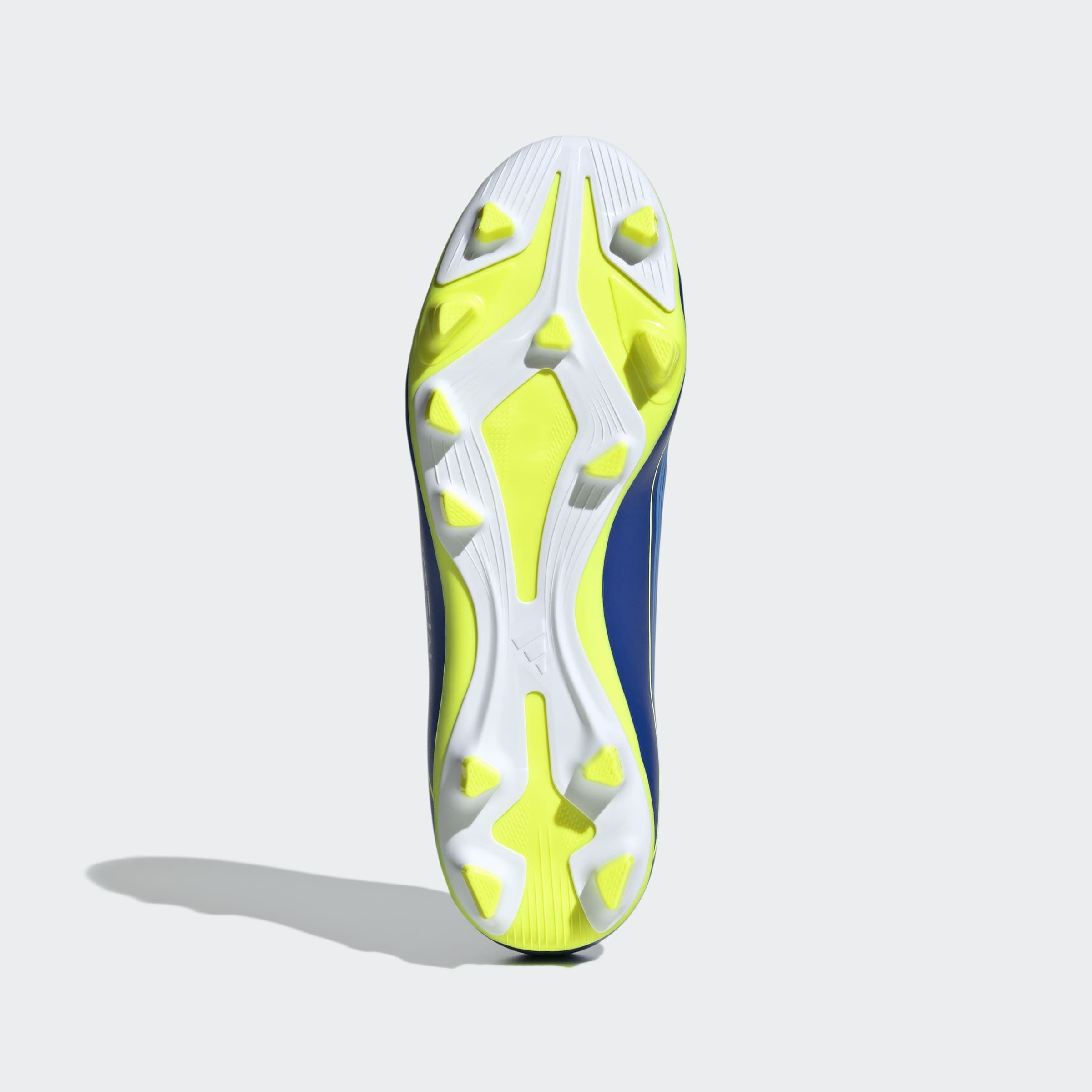 adidas Performance F50 MESSI CLUB FÜR HART- UND ASCHENPLÄTZE Fußballschuh geeignet für Rasen- und Kunstrasenplätze
