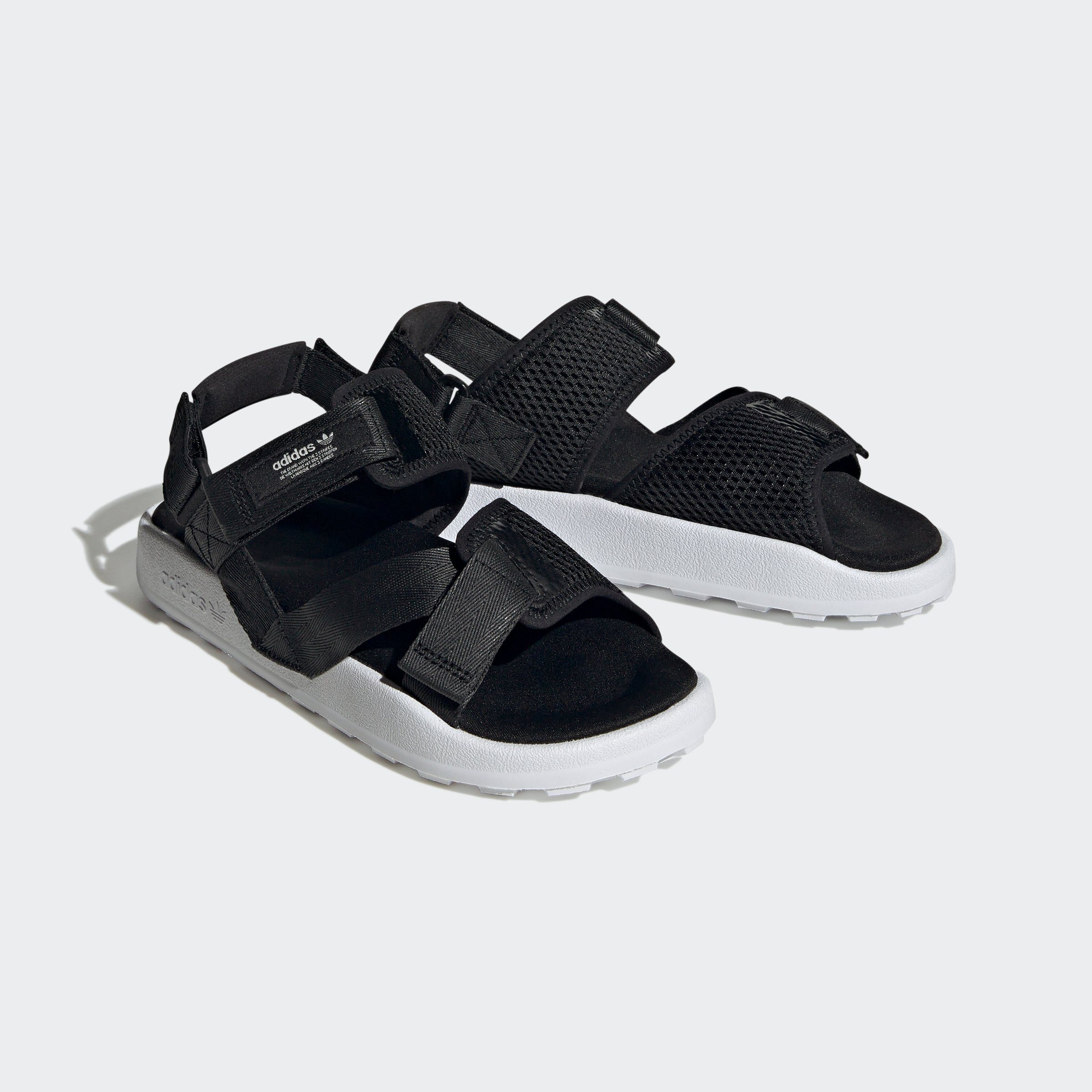 Sandale / Black ADILETTE Off Originals Cloud ADVENTURE White / mit adidas Core SANDALE White Klettverschluss