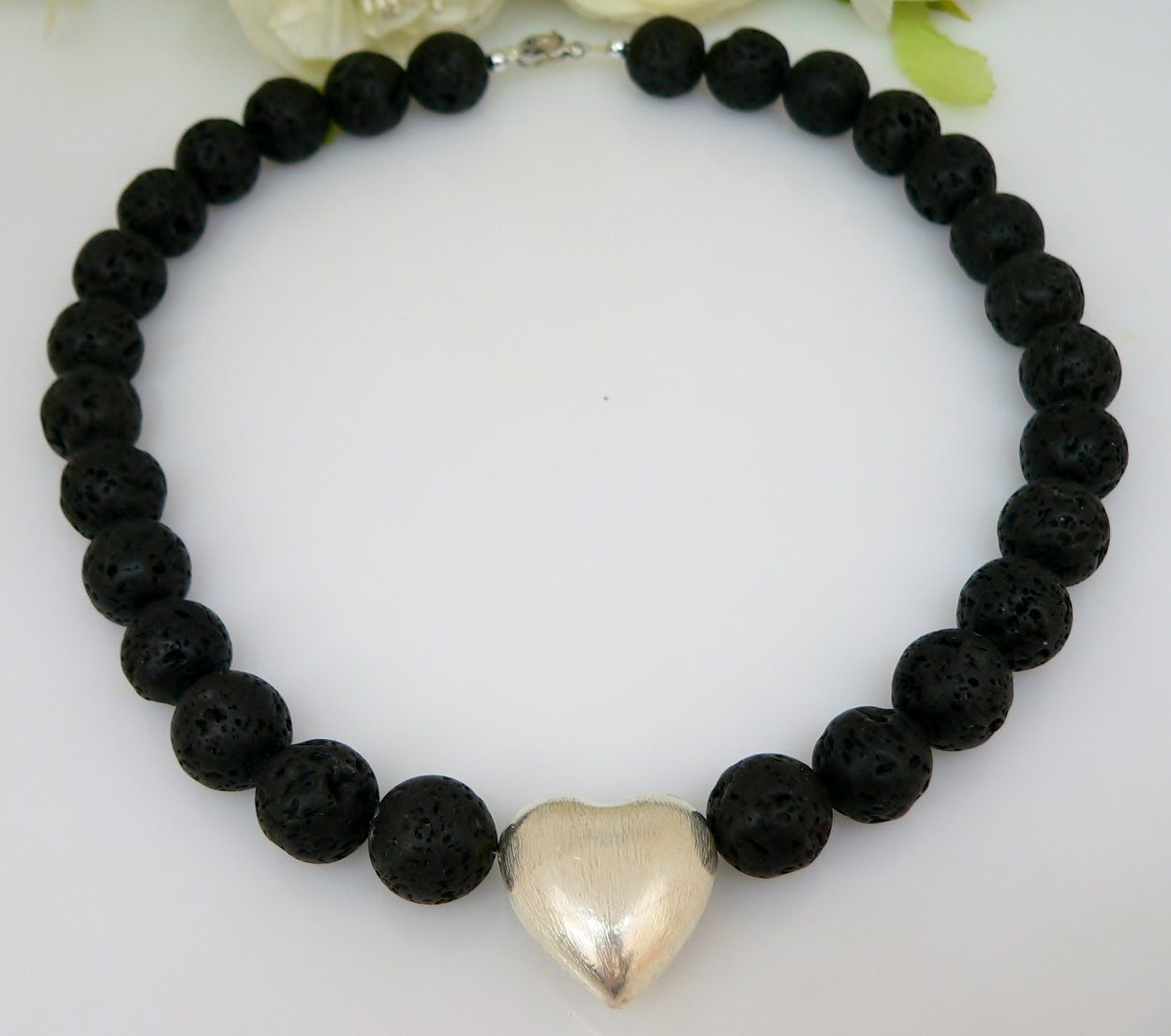 traumschmuck Collier 485s Collier Lava Perlen schwarz 14mm Herz versilbert günstig online kaufen