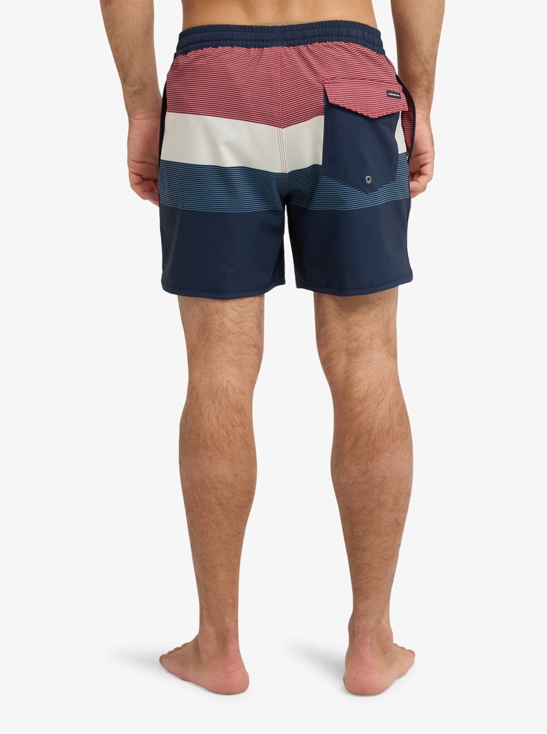 Quiksilver Badeshorts STRETCH SCALLOP VOLLEY 16 bequeme Passform, schnell trocknendes Material, PFC FREE Technologie