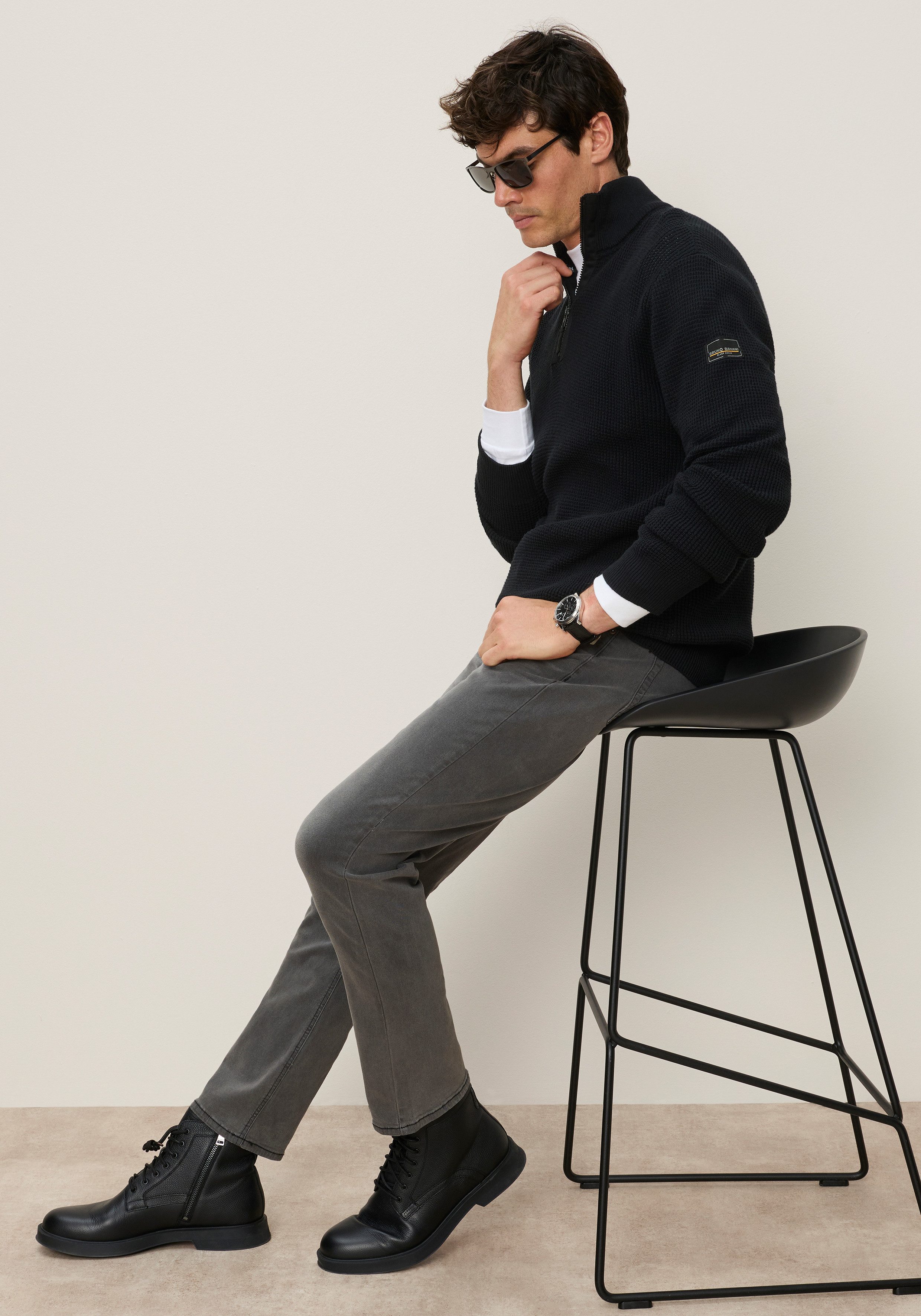 Zum Outfit 6