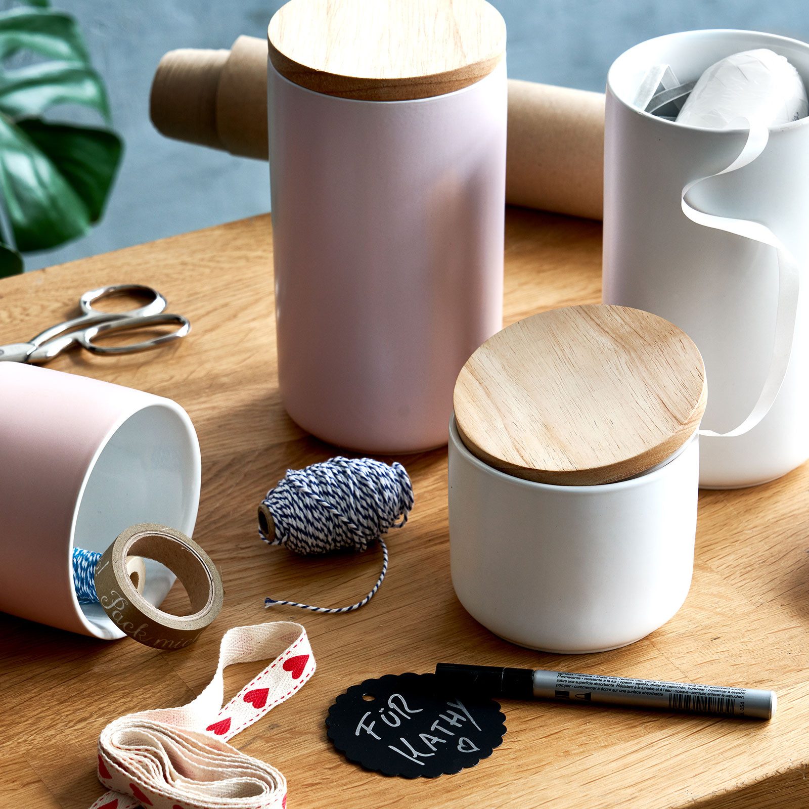 Springlane Vorratsdose SPRINGLANE Keramik Vorratsdosen mit Holzdeckel Sweet Scandi, 10x9cm, Keramik, Holz, Silikon