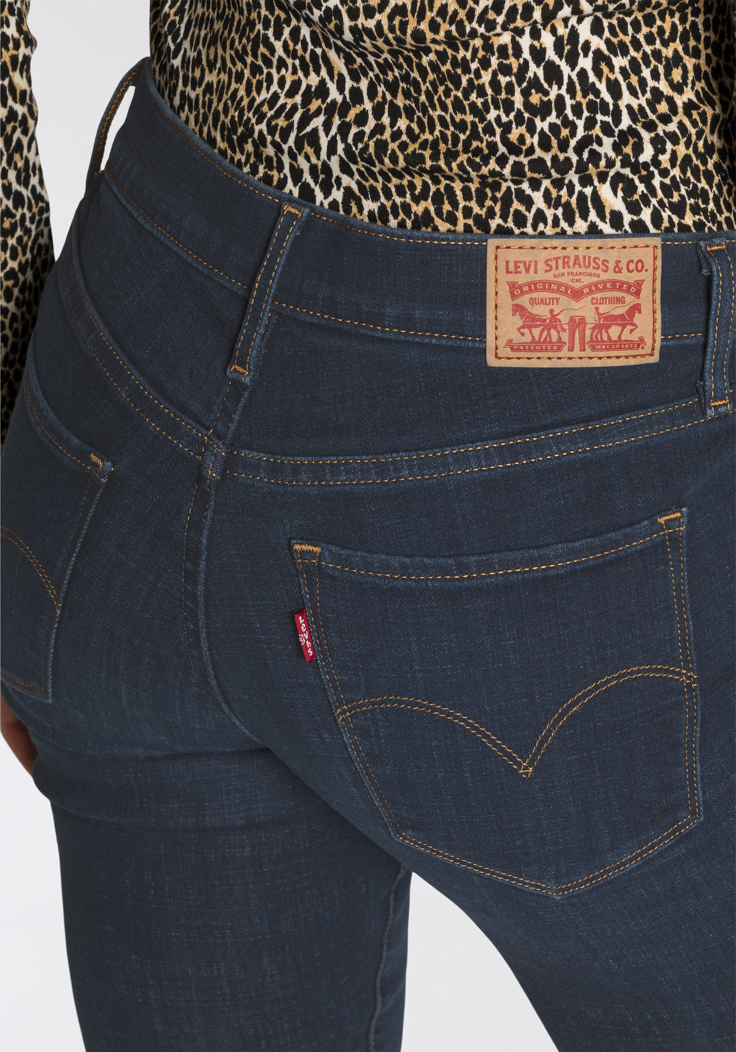 Levi's® Röhrenjeans 312 SHAPING SLIM Schmale Shaping Slim Form