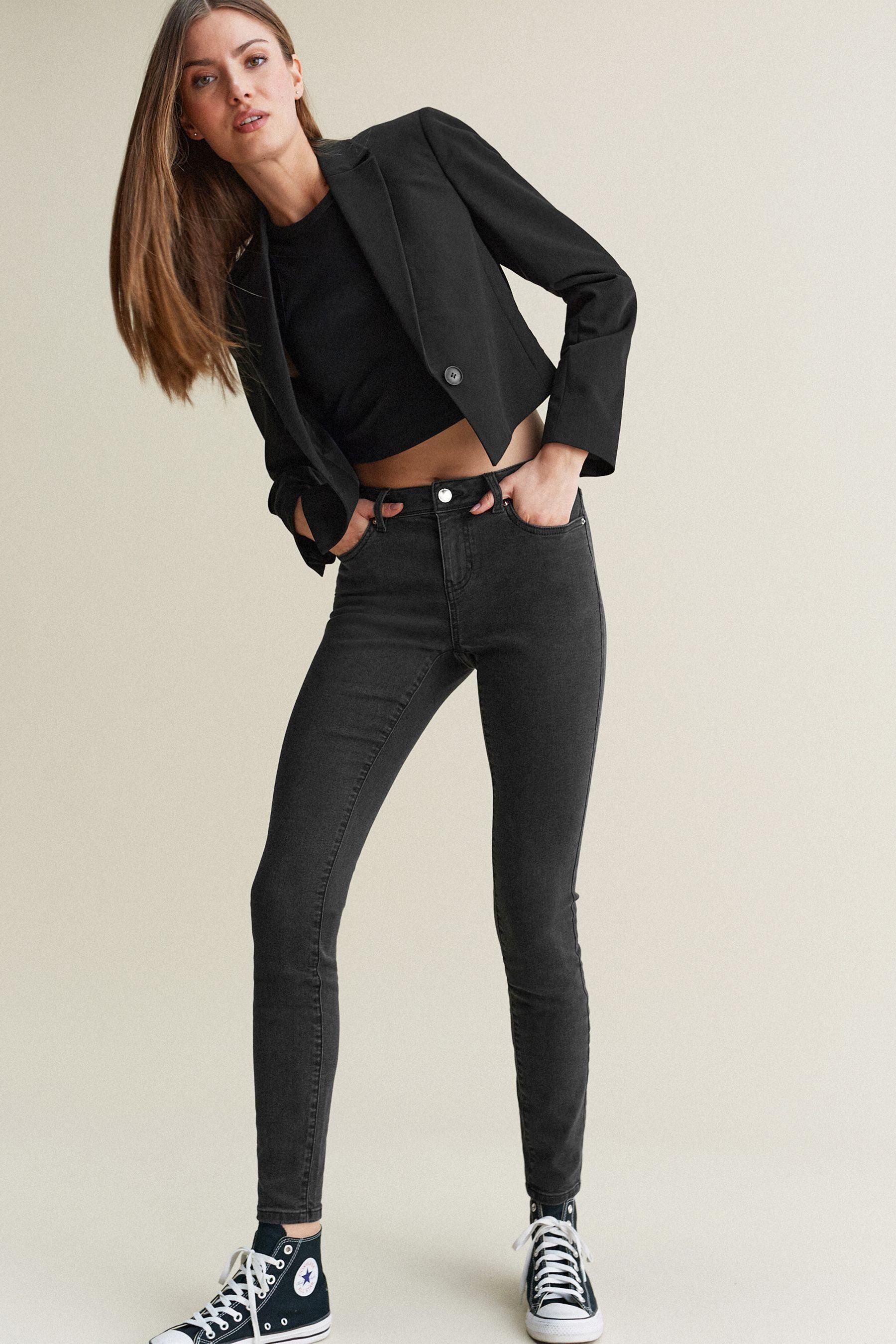Next Low Skinny-fit-Jeans Skinny Rise (1-tlg) Jeans Washed Black