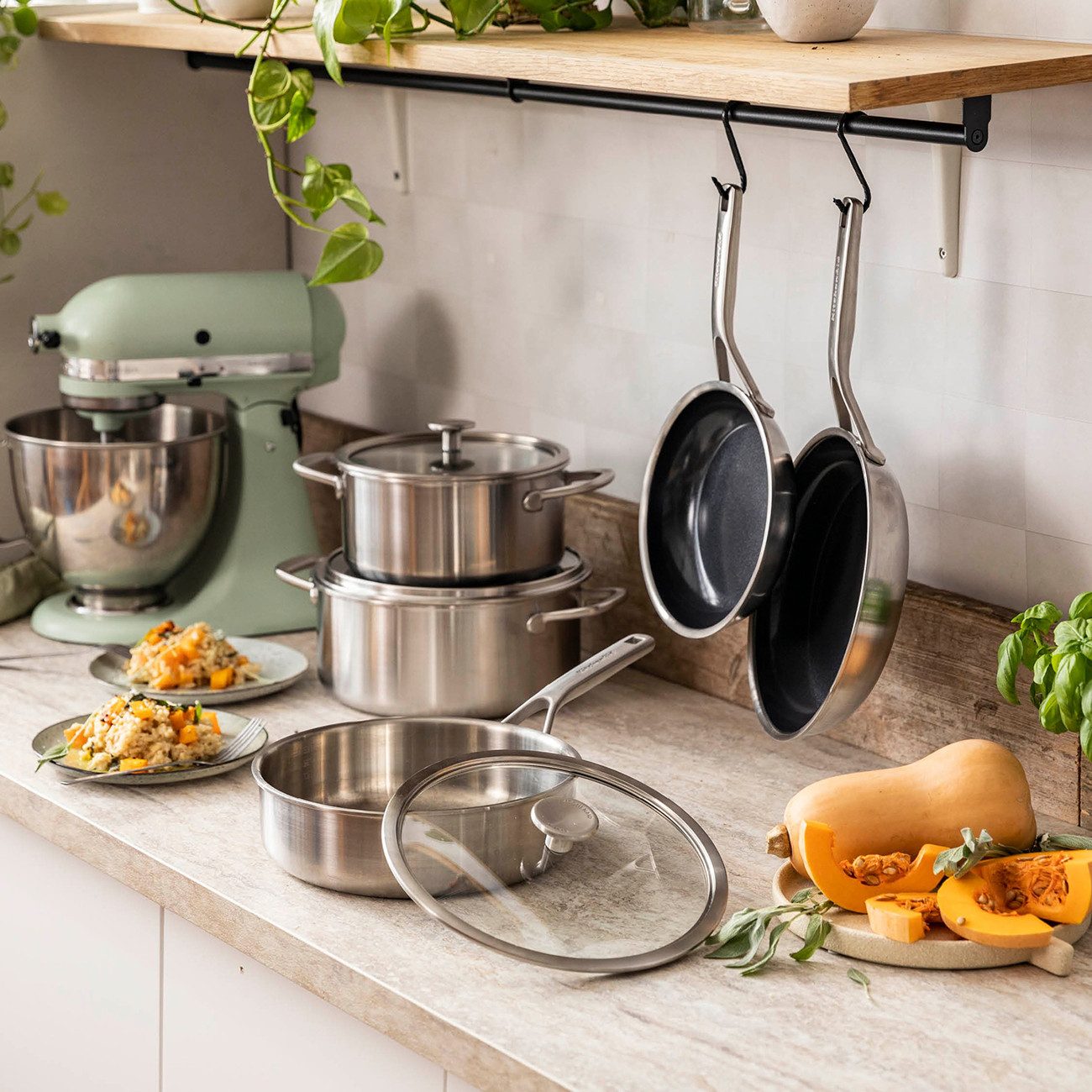 KitchenAid Pfannen-Set Multi-Ply Stainless Steel Non-Stick (CC006065-001), Edelstahl, Antihaft, alle Herdarten, spülmaschinengeeignet, ofenfest, Ø 20+28 cm