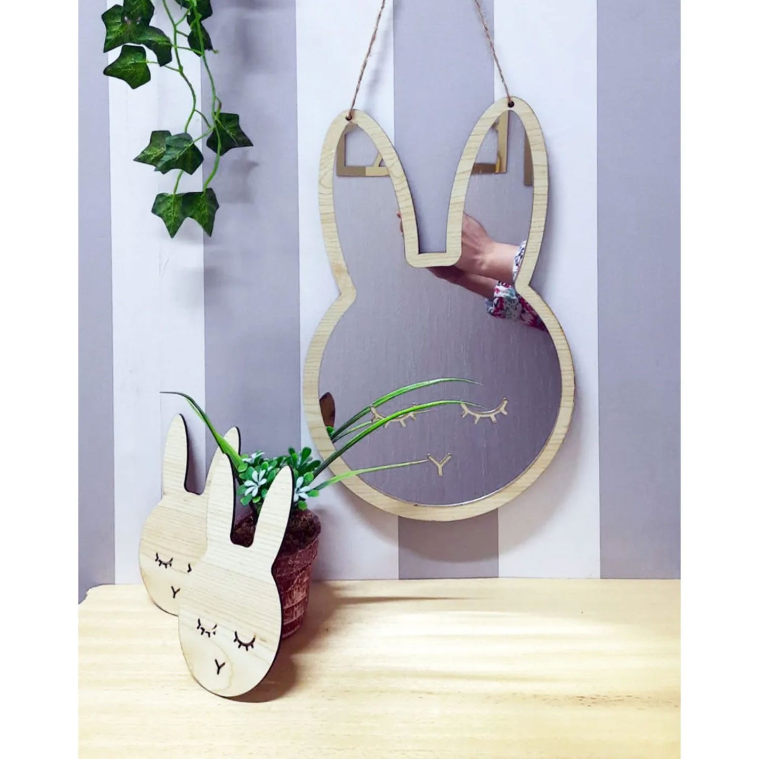 Jungengel Wandspiegel Hasen Design Kinderspiegel Kinderzimmer günstig online kaufen