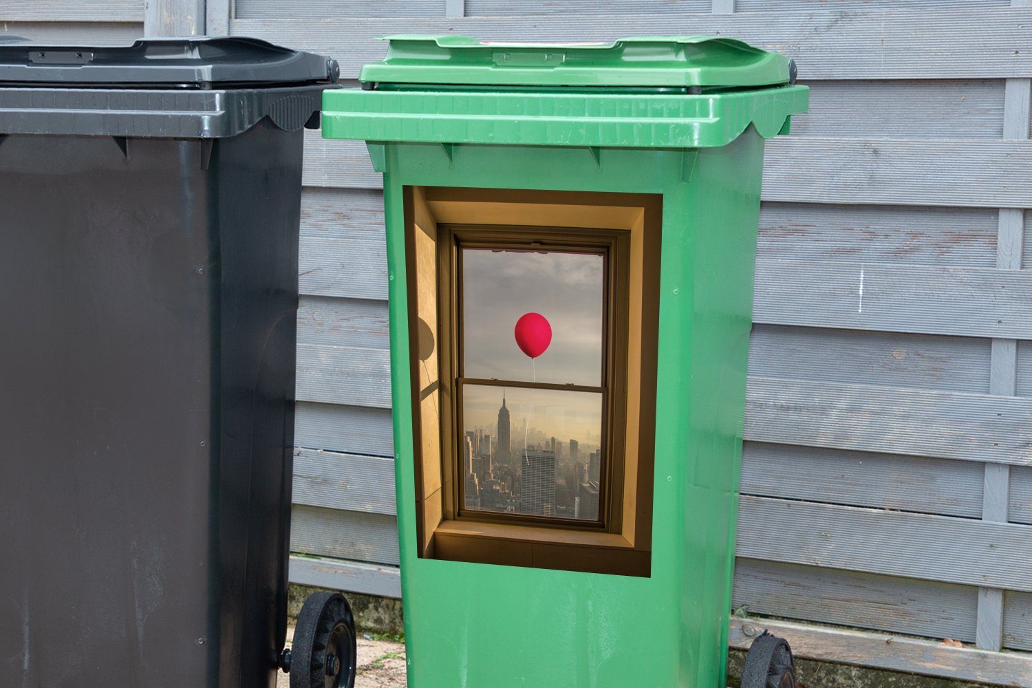 in (1 Fenster Ballon fliegt Container, Roter MuchoWow Sticker, vorbei Mülleimer-aufkleber, St), New Wandsticker an York Abfalbehälter Mülltonne,
