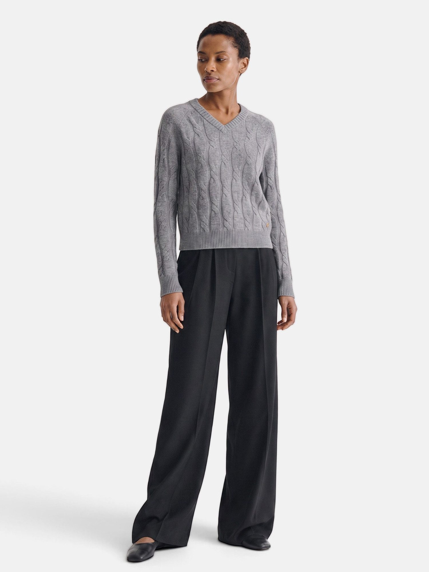 Dine ´n´ Dance Kaschmirpullover Liz Cable aus 100 % Kaschmir, Slim Fit mit V-Ausschnitt