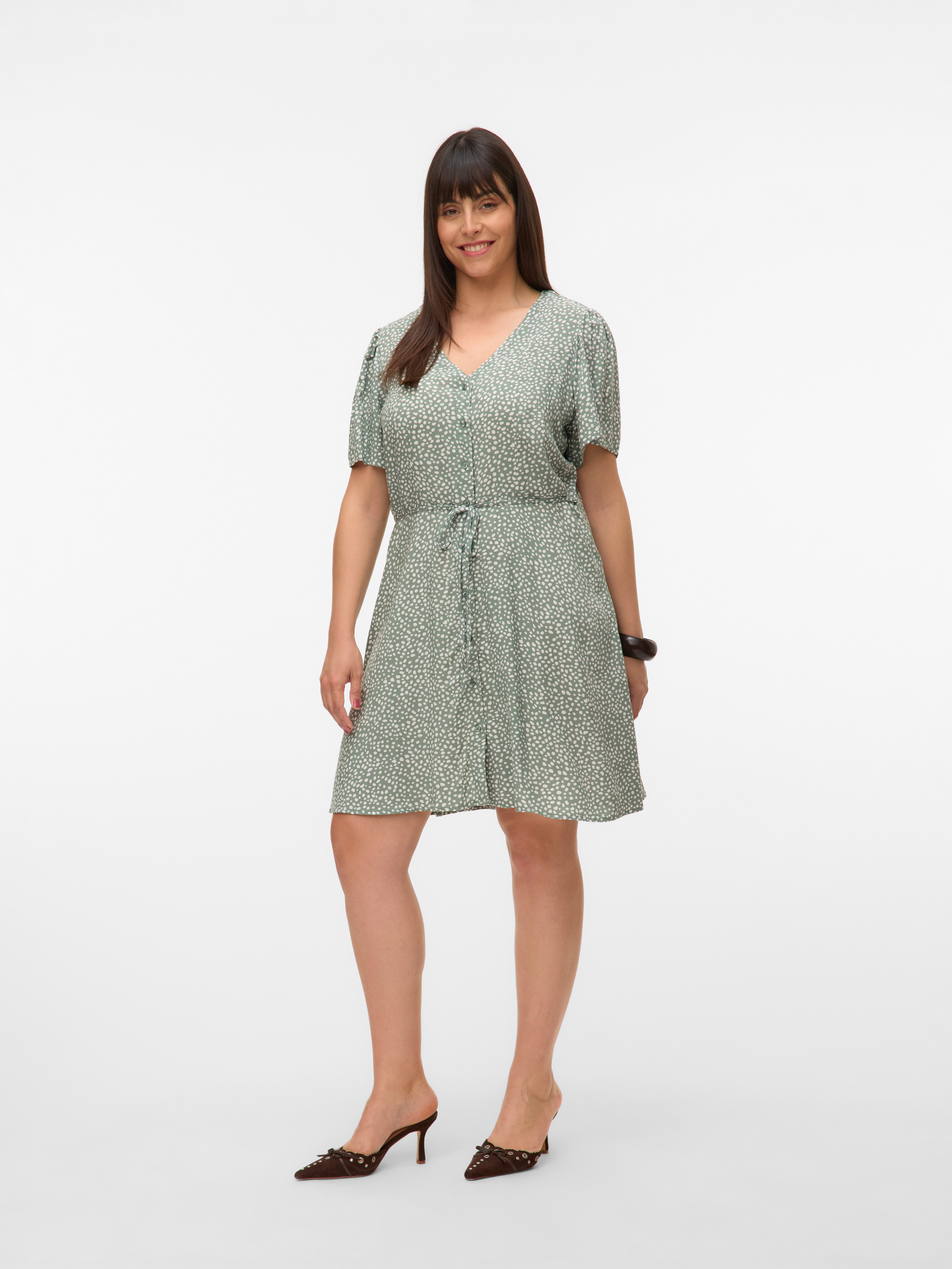 Vero Moda Curve Minikleid VMCALBA SS SHORT DRESS WVN NOOS CUR Viskose, regular fit