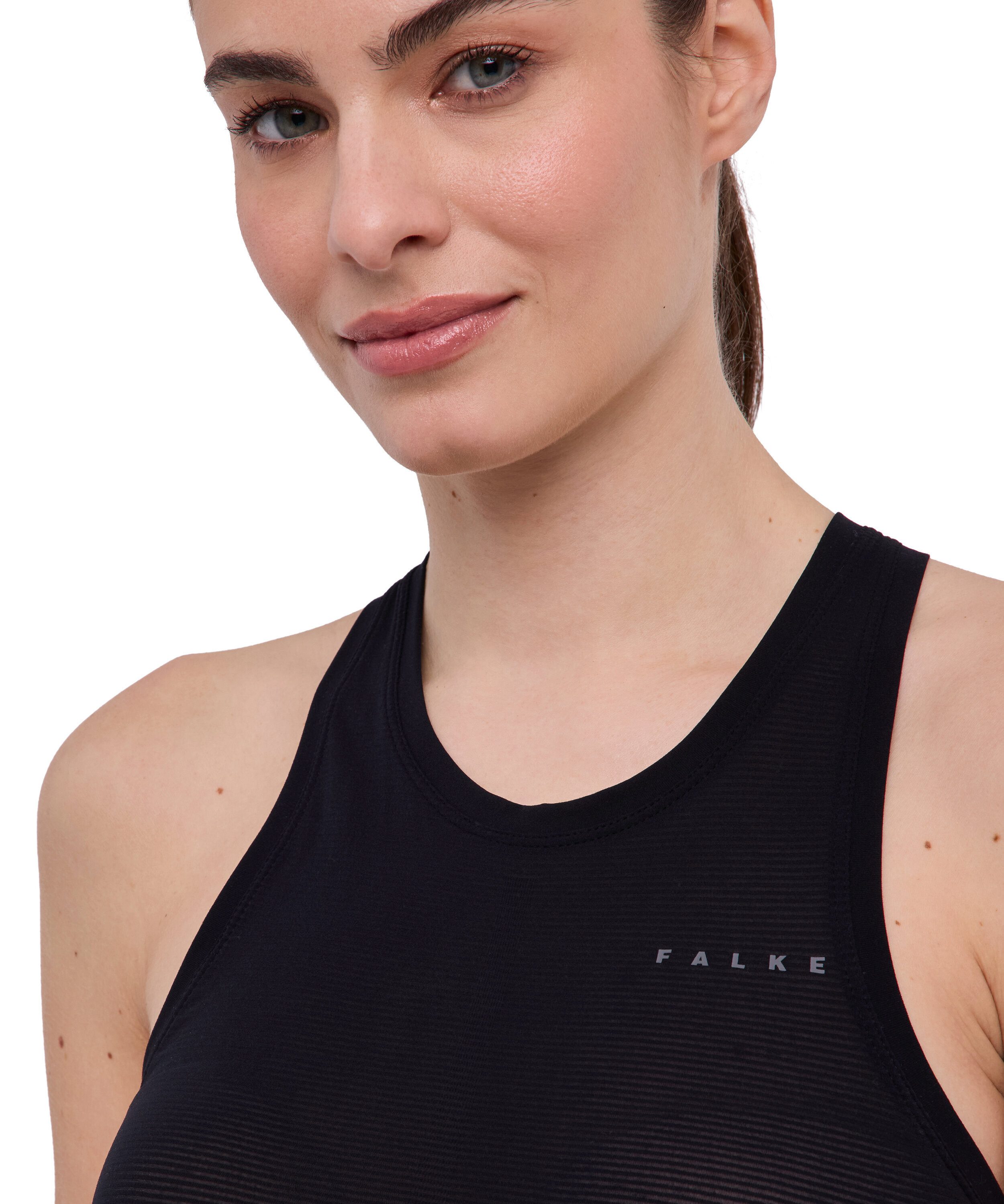 FALKE Funktionsunterhemd Top kühlend für warme Temperaturen (1-St., 1) kühlend für warme Temperaturen