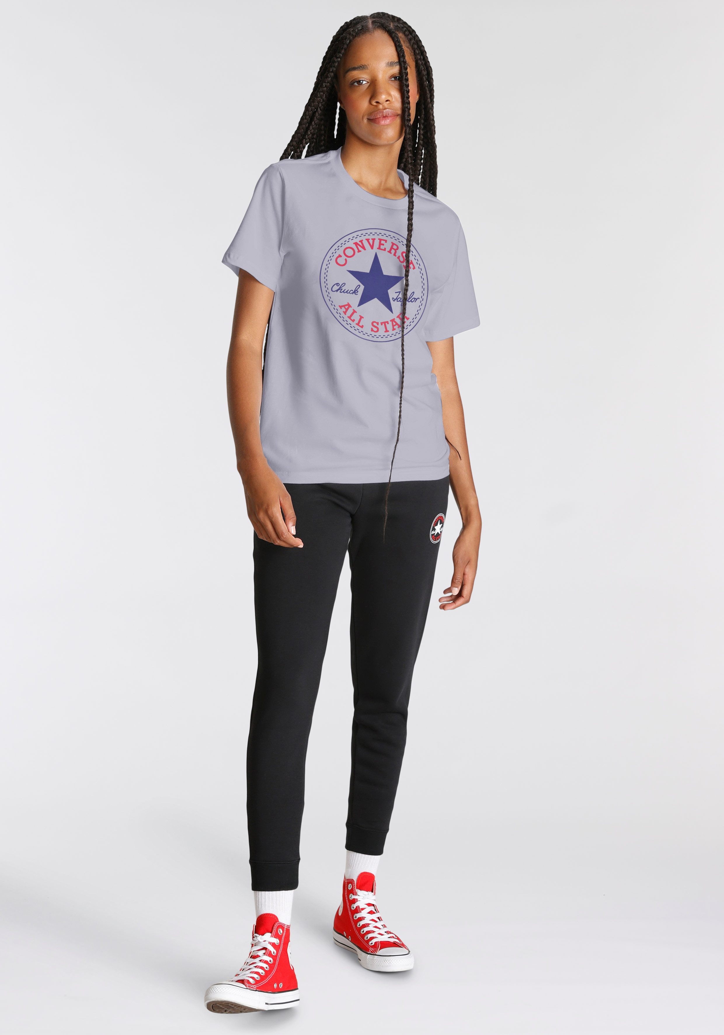 Converse T-Shirt UNISEX CONVERSE GO-TO ALL STAR PATCH LOGO STANDARD FIT T-SHIRT (1-tlg)