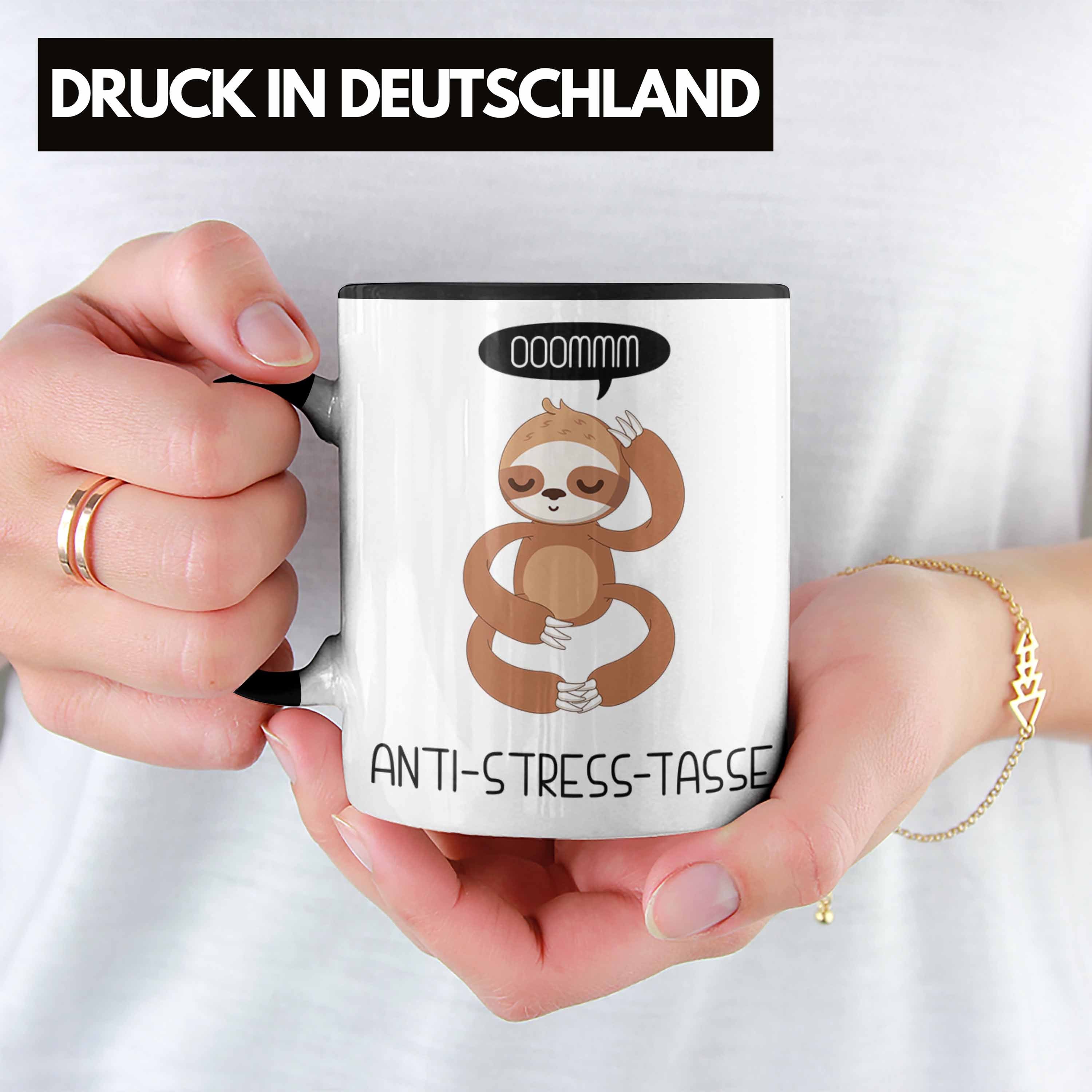 Trendation Tasse Trendation - Stress Bürotasse Rentner Schwarz Kollege Spruch Erzieherin Kollegin Geschenk mit Mama Tasse Anti