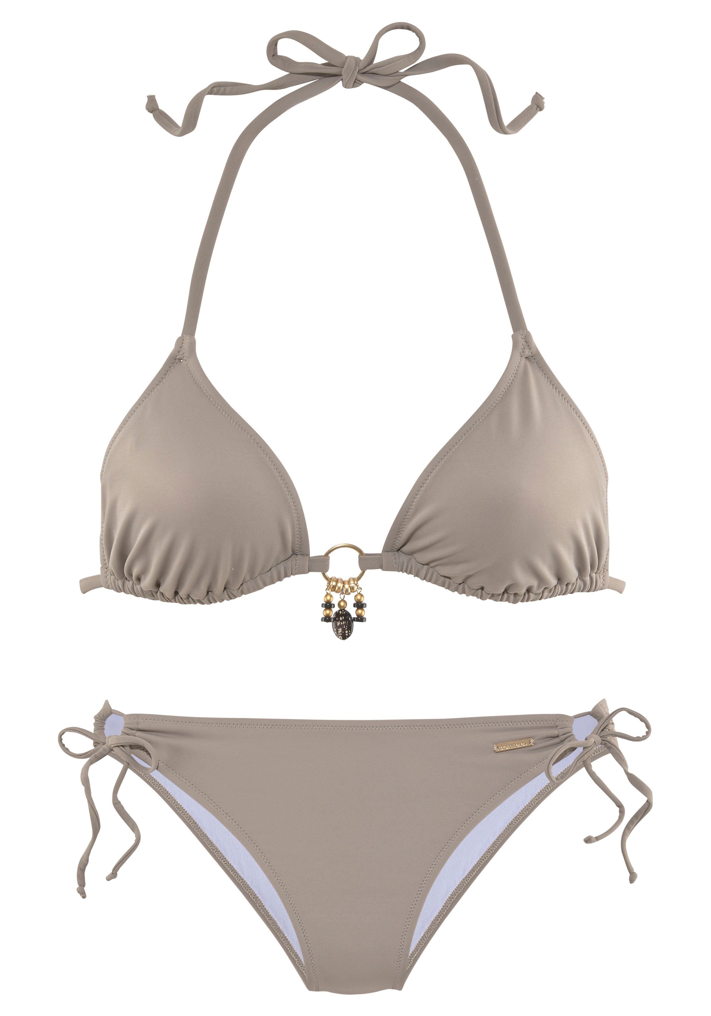 Bruno Banani Triangel-Bikini mit gold-schwarzenen Accessories – Bild 2 von 5