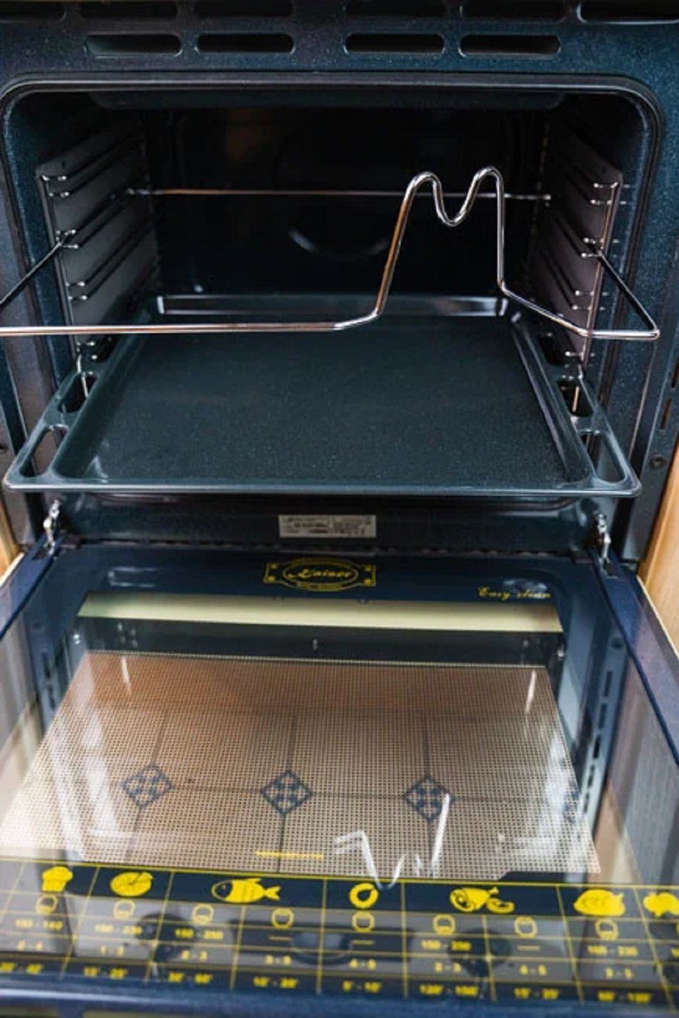 Kaiser Küchengeräte Einbaubackofen EG 6345 ElfEm, mit 1-fach-Teleskopauszug, Retro Einbau Gasbackofen, Selbstreinigung, 67L Autark Einbaubackofen