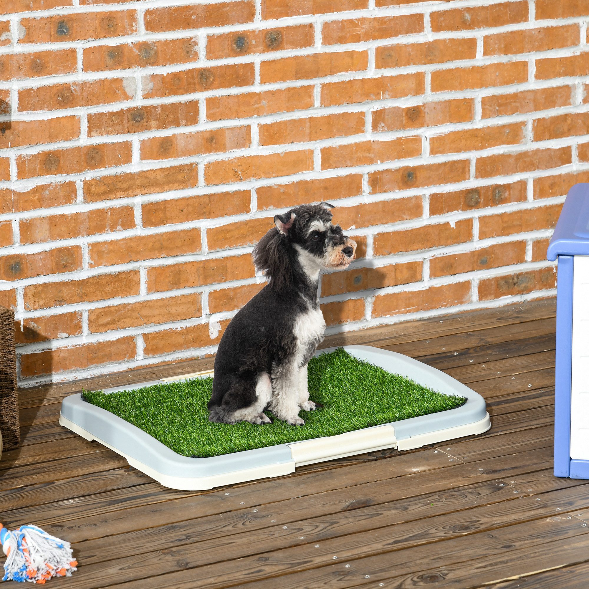 PawHut Hundetoilette Hundeklo mit Kunstrasen, Welpentoilette mit Auffangschale, mit Anti-Rutsch-Fußmatten