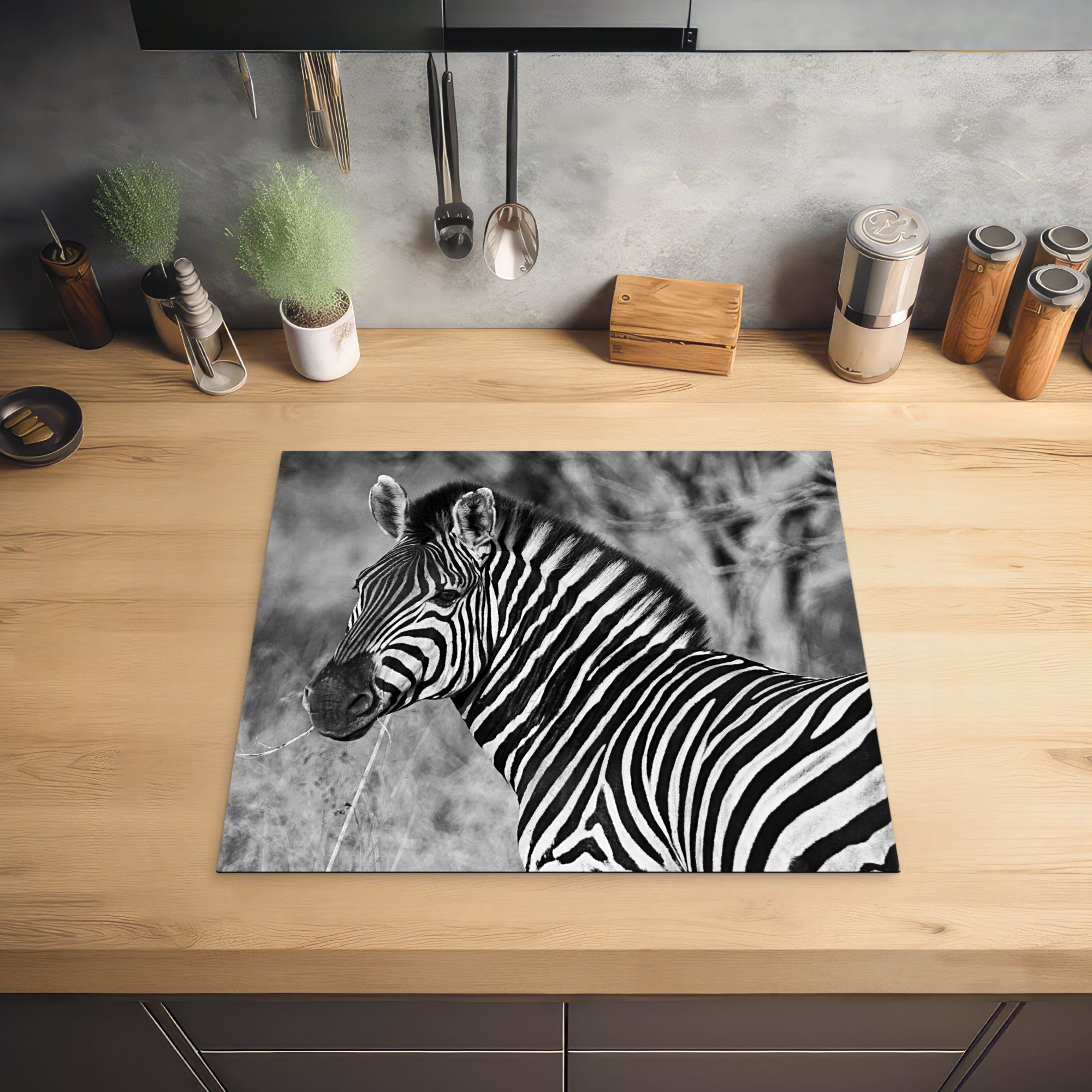 MuchoWow Herdblende-/Abdeckplatte Zebra-Porträt, Ceranfeldabdeckung 59x52 Induktionsmatte cm, tlg), Vinyl, (1 küche, für die