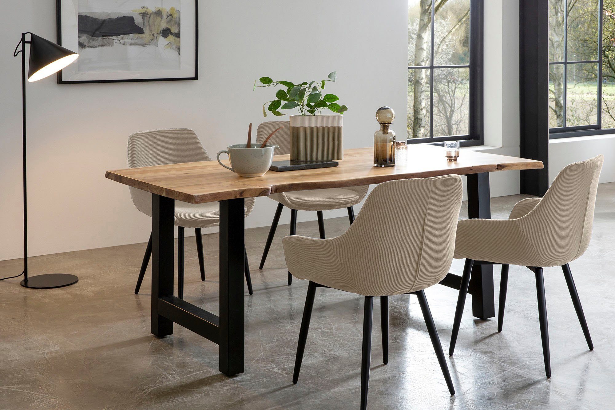 SalesFever Esstisch Minimalistischer Tisch, Geölt und doppelt gewachstes Massivholz