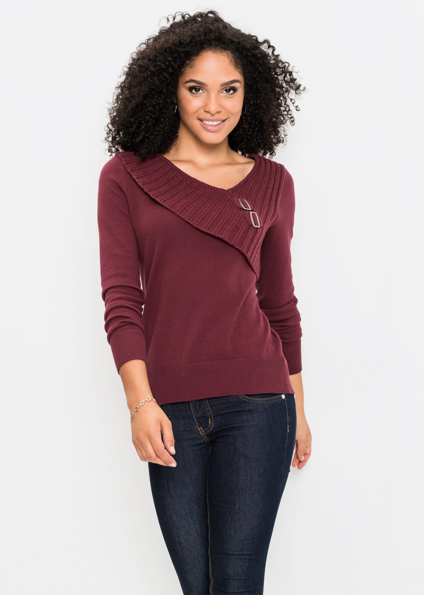 bonprix Strickpullover mit Metall-Schnallen, figurbetonte Passform