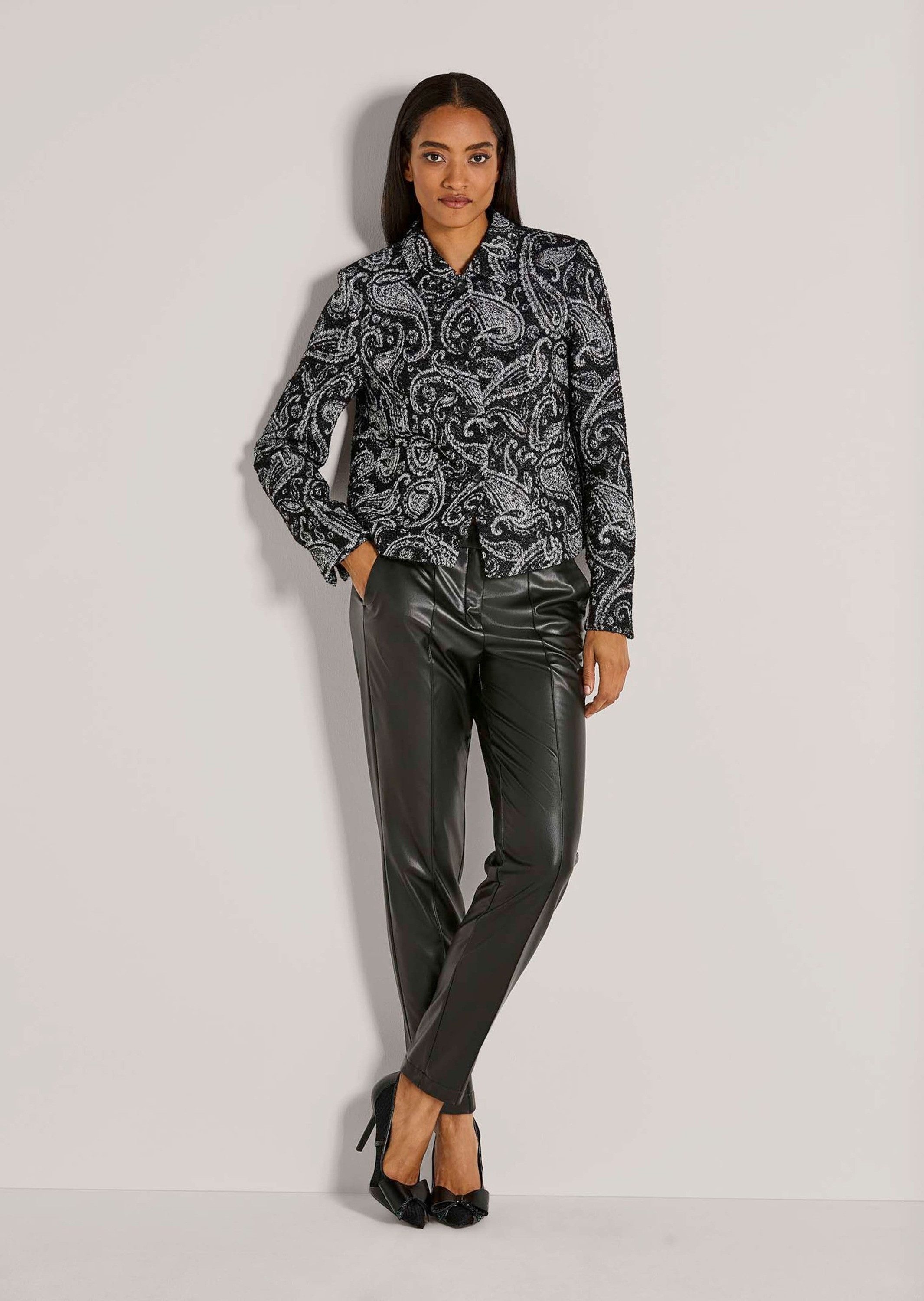 MADELEINE Kurzblazer Moderner Businessblazer mit Paisley-Muster Blazer mit klassischem Klappkragen und langen Ärmeln