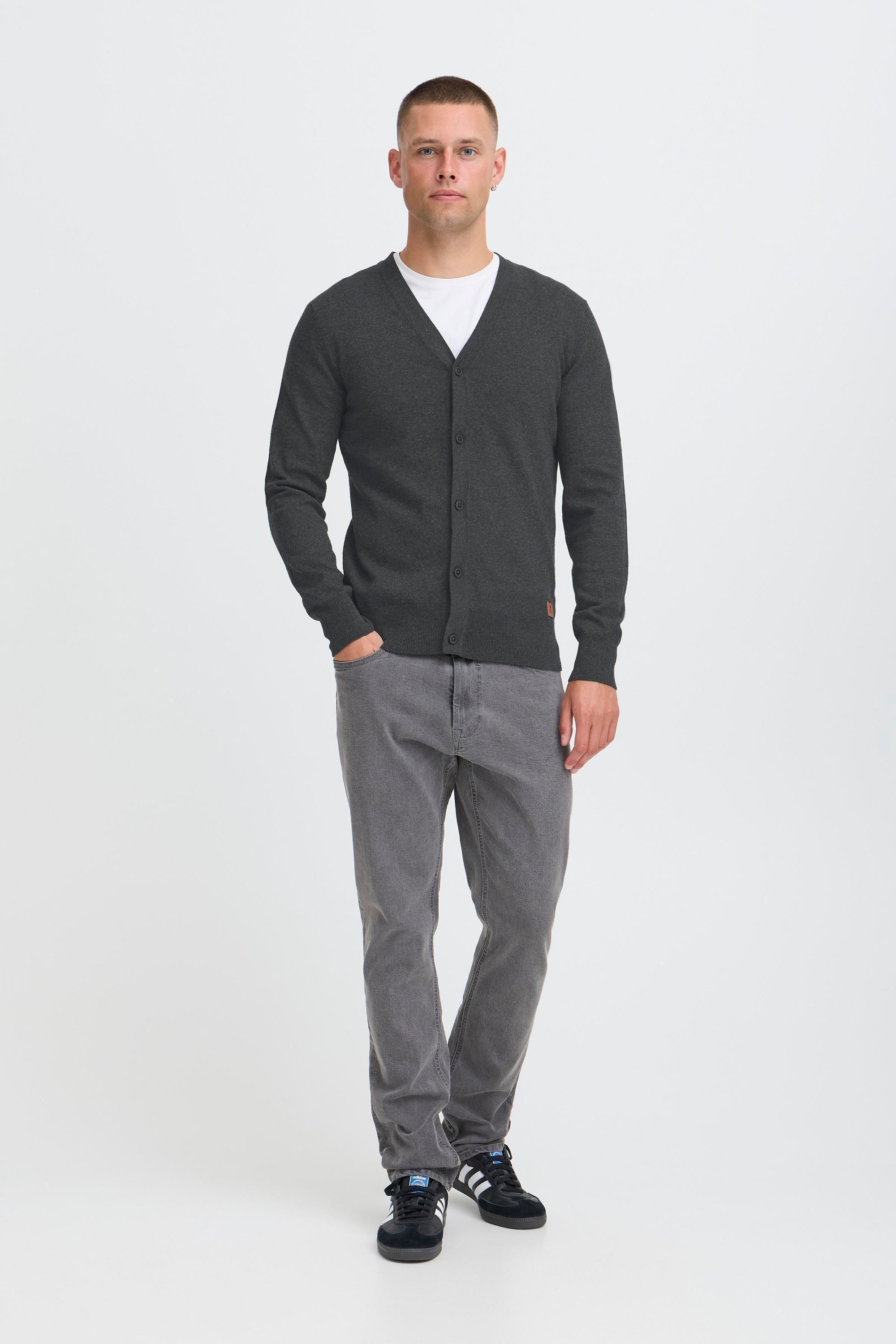 Blend Strickjacke BHFinex Komfortabler Cardigan mit Knöpfen.