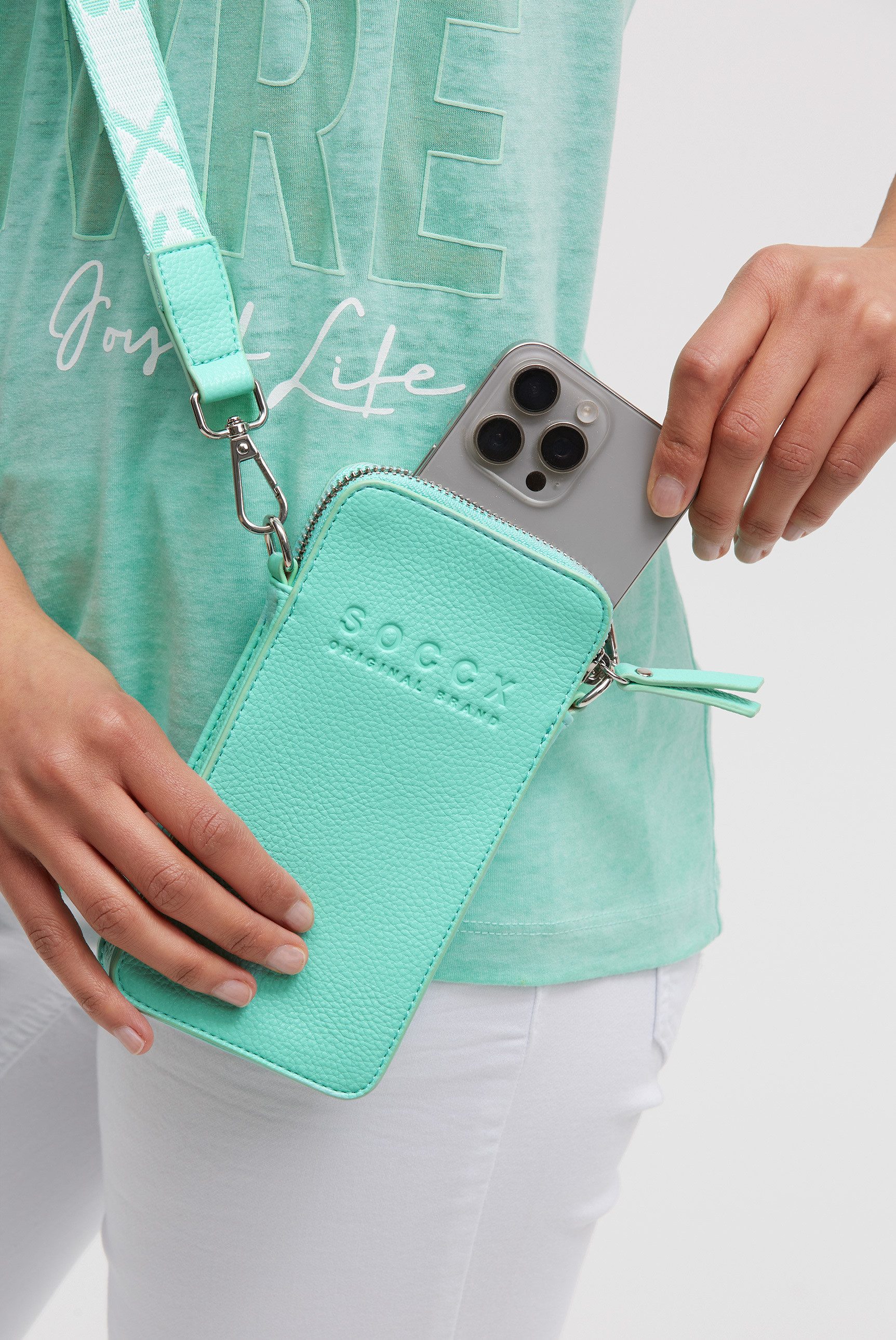 SOCCX Handytasche, mit abnehmbarem Schulterriemen
