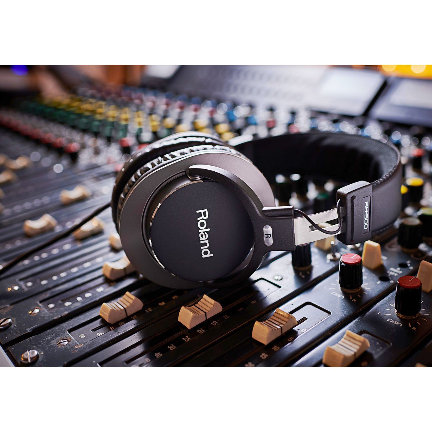 RH-300 (Studio-Kopfhörer, mit Wandhalter) HiFi-Kopfhörer Roland