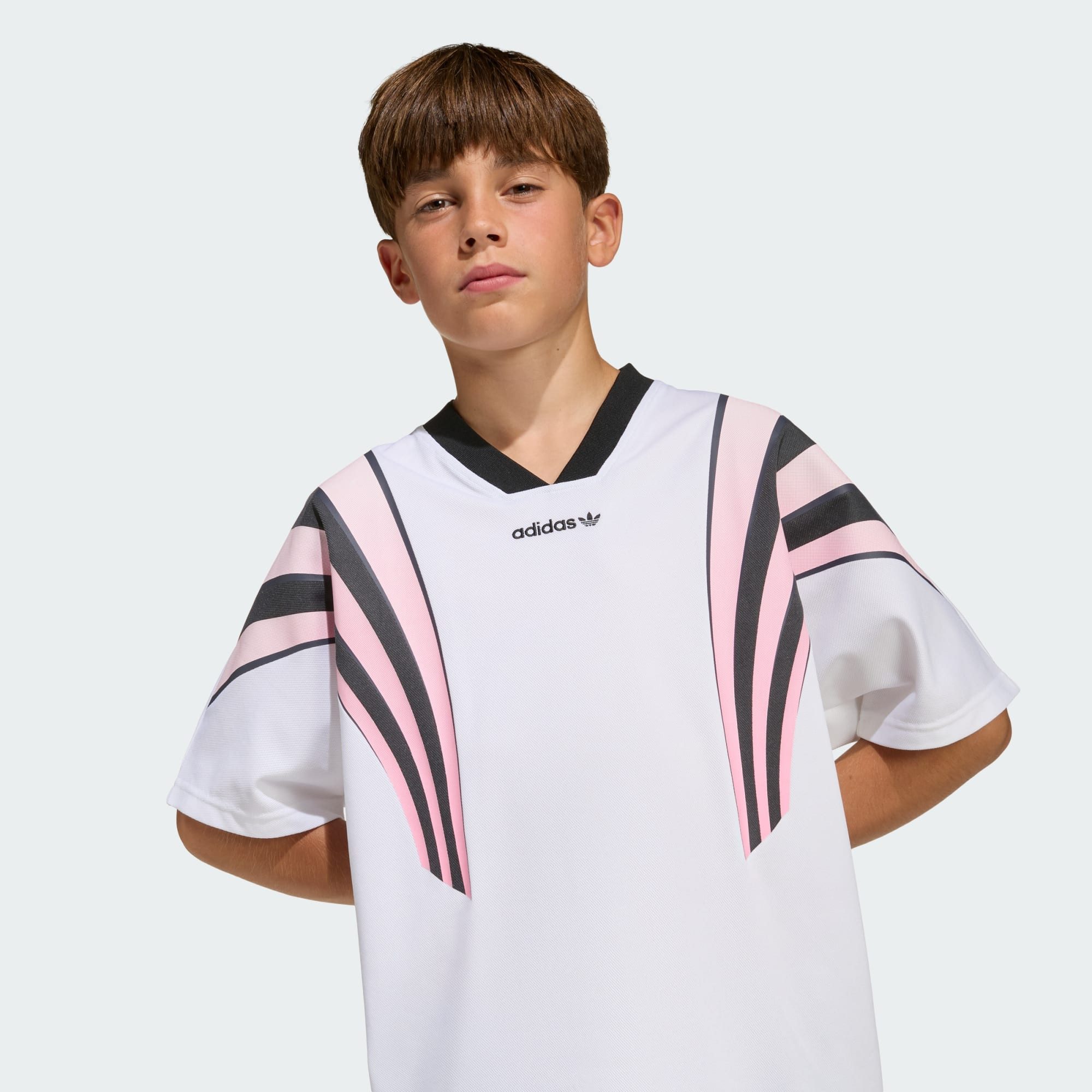 adidas Originals T-Shirt LOOSE BATWING SANTIAGO T-SHIRT (1-tlg)