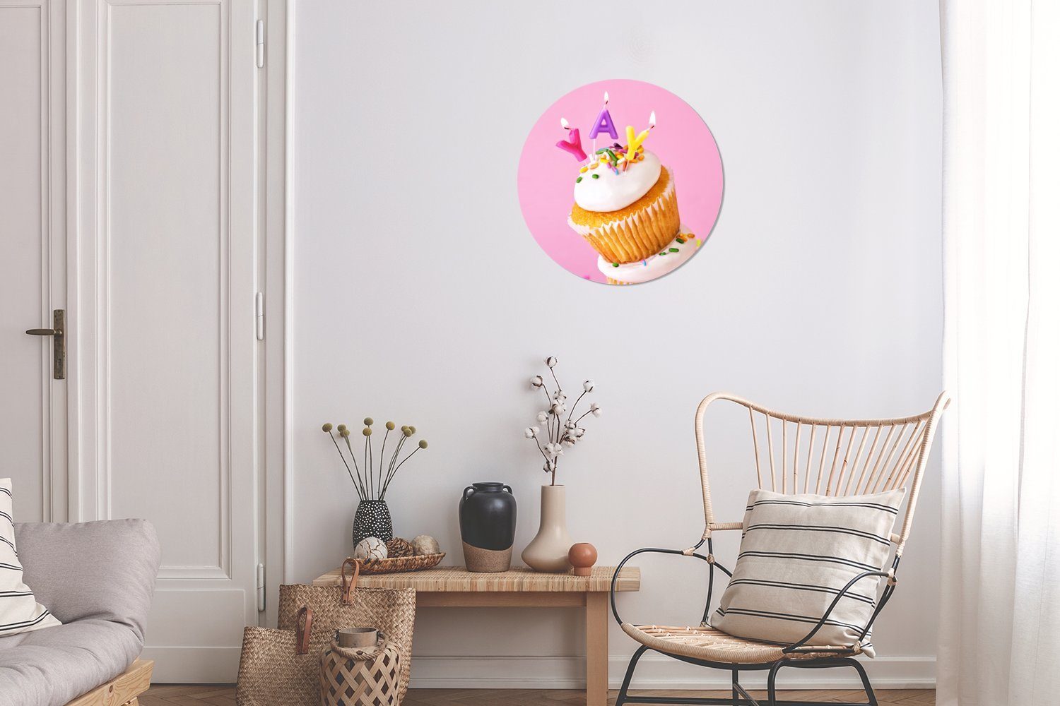 cm Wandbild, St), Wohnzimmer, Forex, (1 Gemälde rosa Hintergrund, MuchoWow Rundes einem auf Kreis 30x30 Konfetti-Cupcakes Wanddekoration