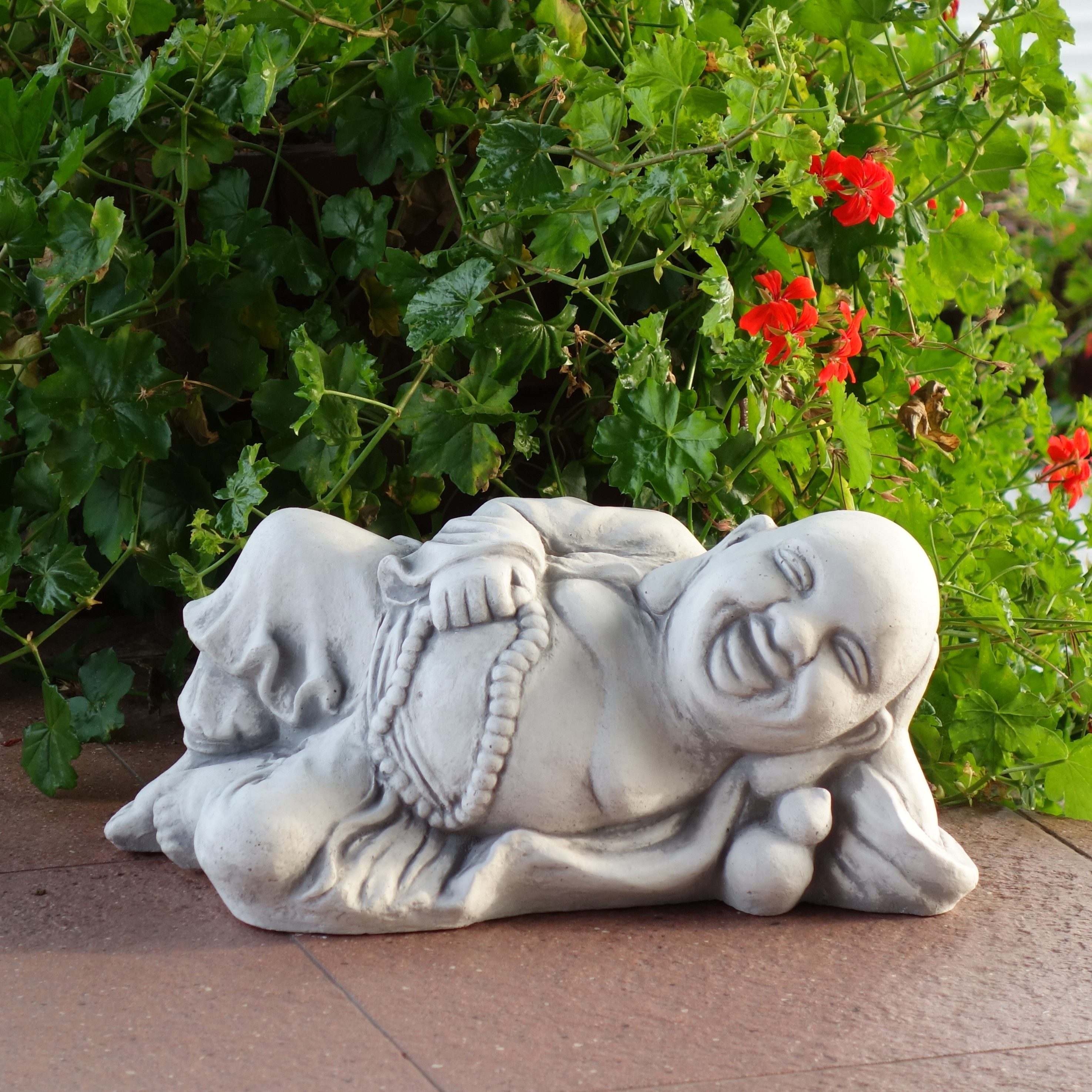 gartendekoparadies.de Gartenfigur Lachende Buddha Statue. Steinfigur, H. 18 cm, 14 kg, Frostsicher
