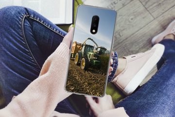 MuchoWow Handyhülle Traktor - Anhänger - Mais - Grün - Landleben, Phone Case, Handyhülle OnePlus 7, Silikon, Schutzhülle
