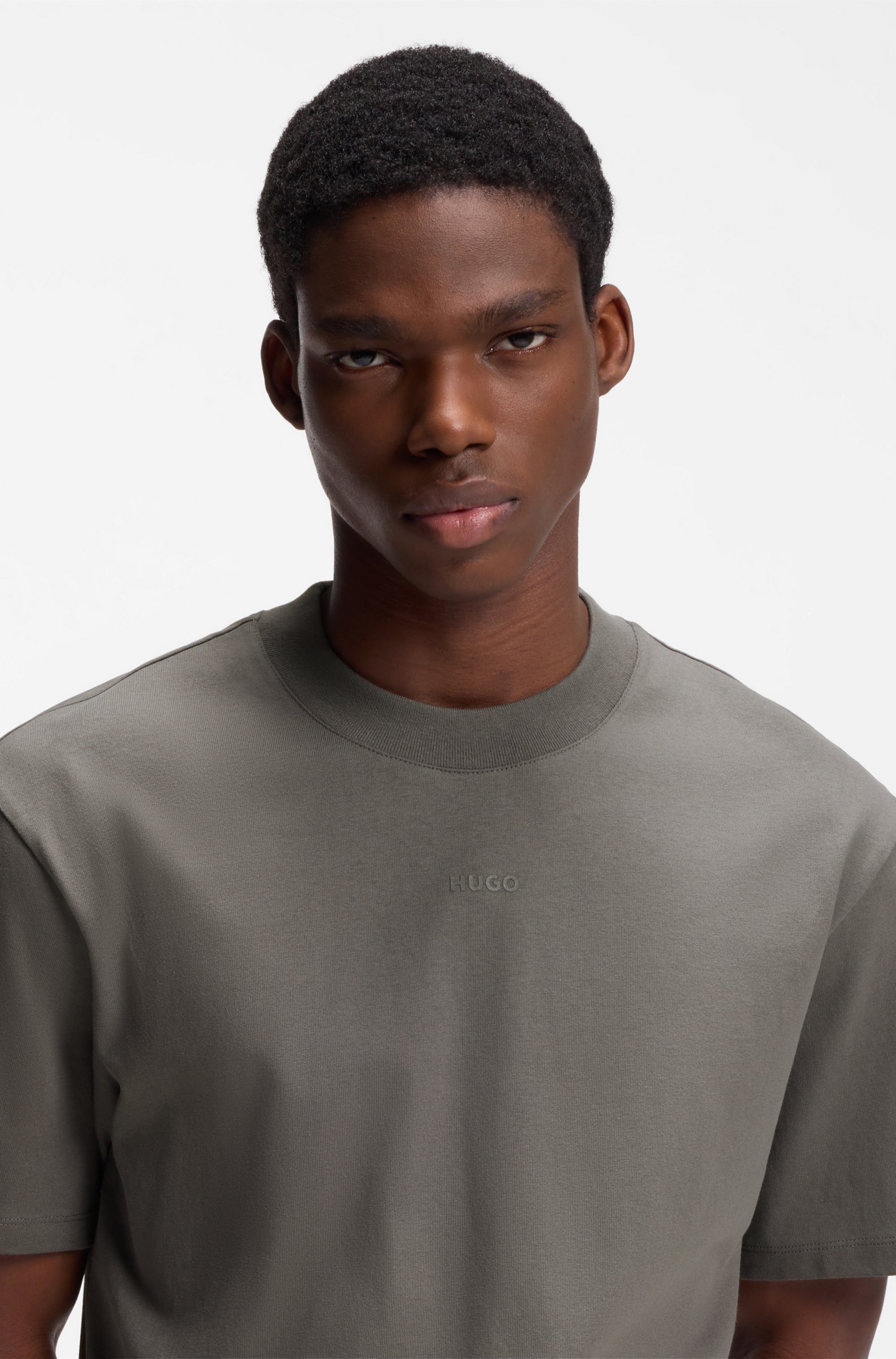 HUGO T-Shirt Rundhalsausschnitt, Relaxed Fit, Logo-Print günstig online kaufen