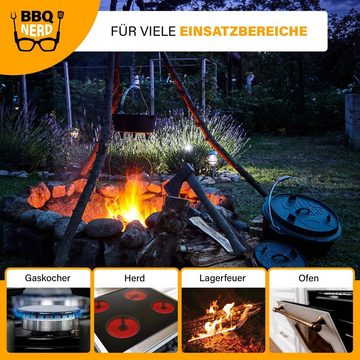 BBQ Nerd Feuertopf Professional mit Füßen, (Dutch Oven Bräter mit Deckel inkl. Deckelheber , bereits eingebrannt - preseasoned, 4,2L / 7,3L 9,0L / 13,6L), Feuerfester Grill & Camping Kochtopf, Grilltopf