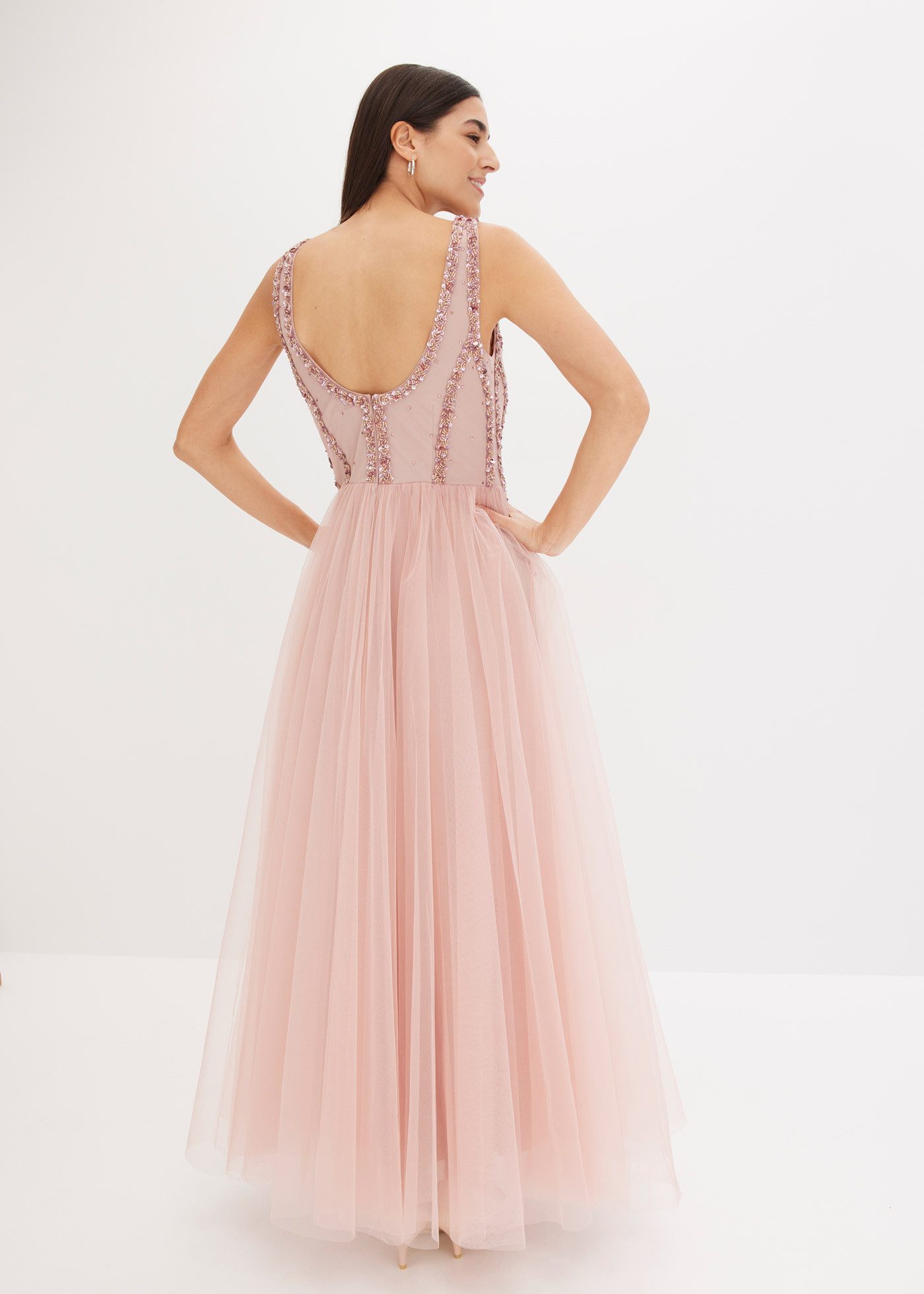 bonprix Maxikleid aus feinem Tüll, mit Paillettenstickerei im Oberteil, ohne Ärmel