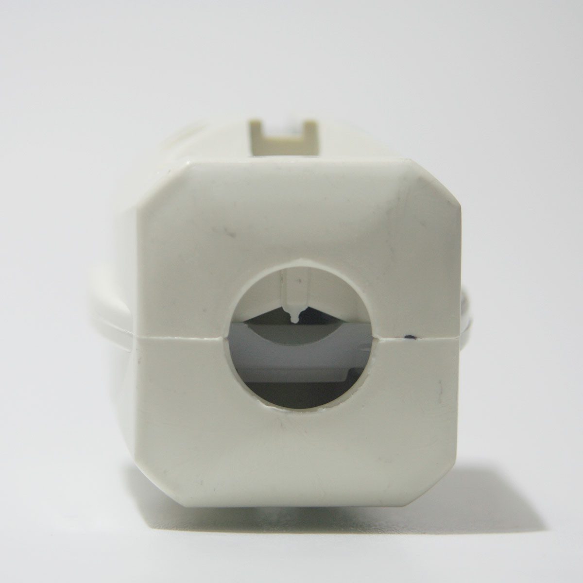 world-trading-net Euroflachstecker Standard Stecker weiß mit Schutzkontakt, 250V/16A