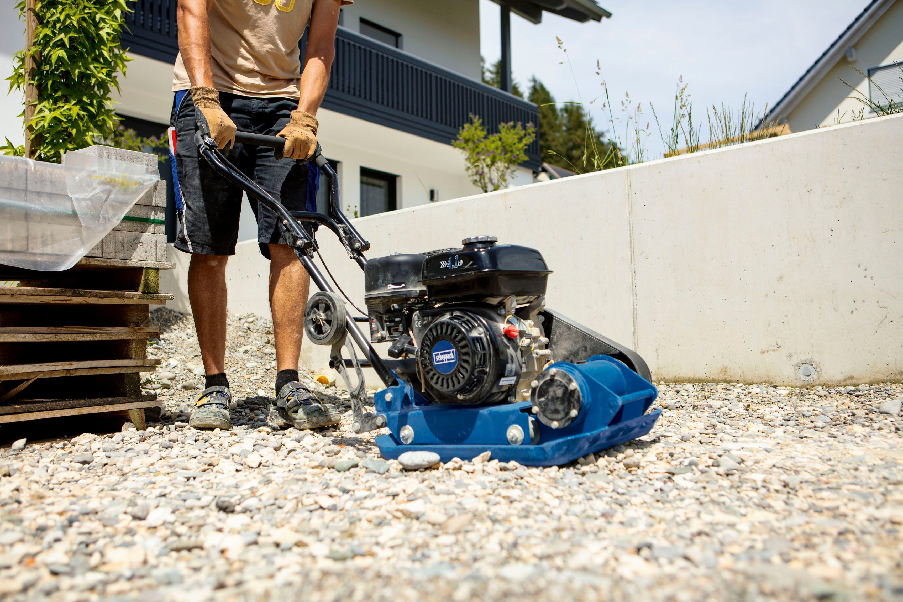 Scheppach Rüttelplatte HP1900S, (LxB) 53x35 cm, 4,1kW, 4-Takt-Benzinmotor 196ccm, 17000N