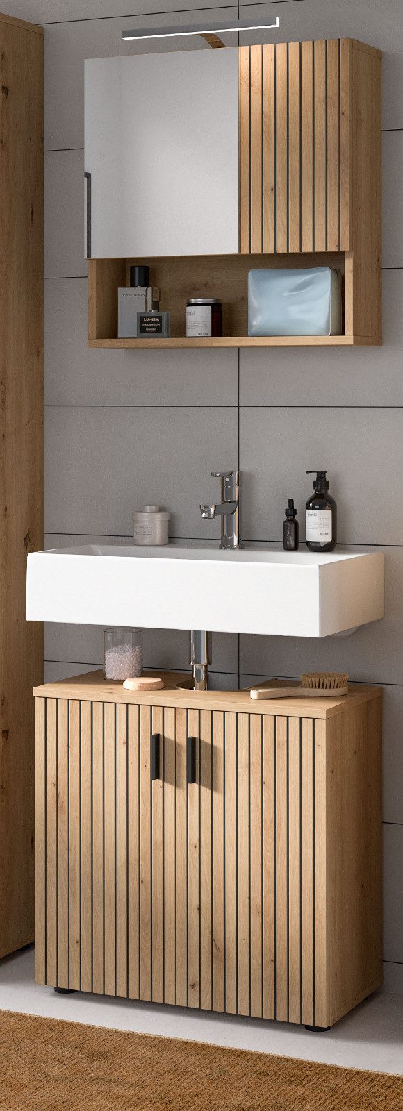 Inn.Furn Badmöbel-Set Livia, (Badezimmer in Eiche Artisan, mit Spiegelschrank und Waschbeckenunterschrank), moderne Leistenoptik