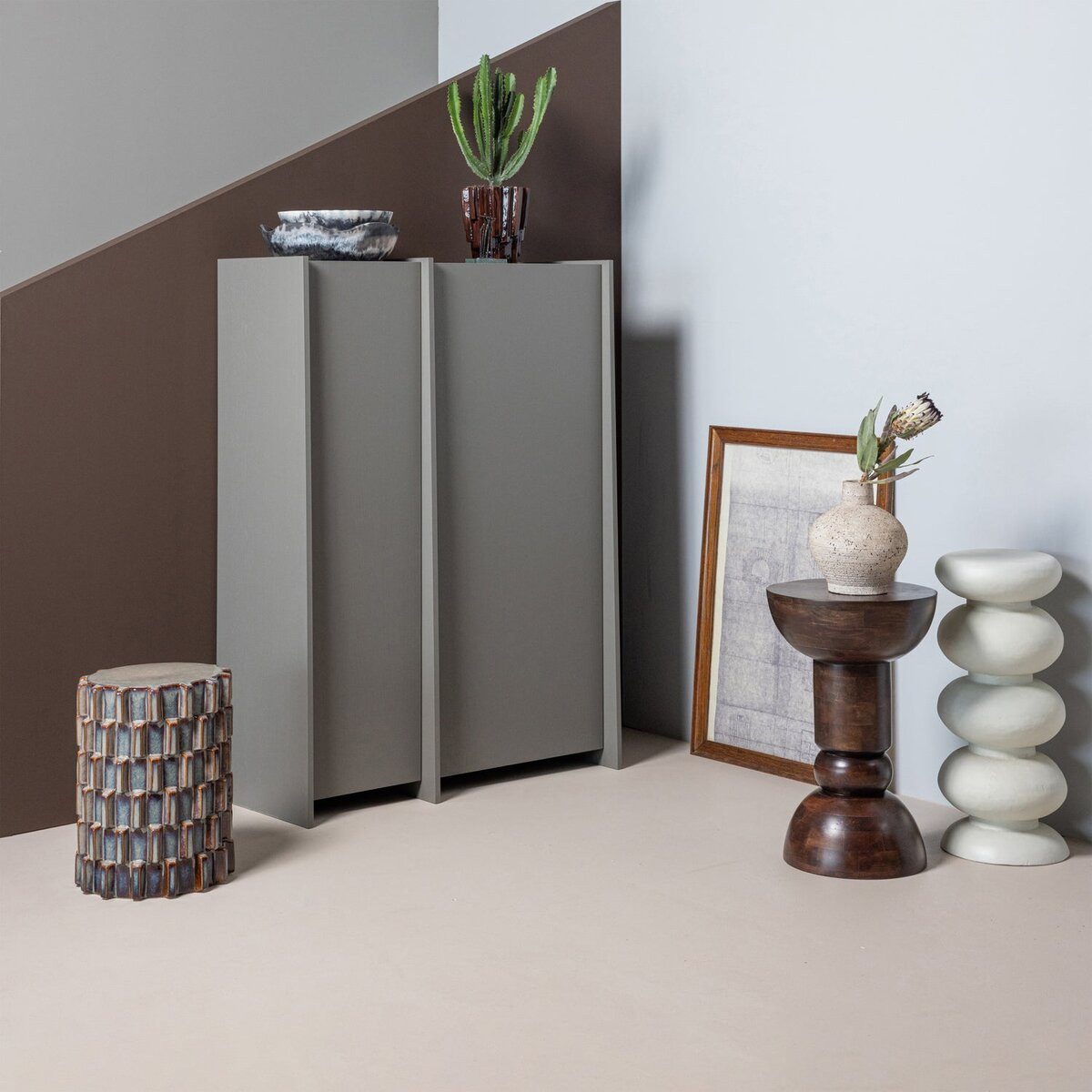 WOOOD Mehrzweckschrank Robustes, dynamisches Design, geräumiger Stauraum