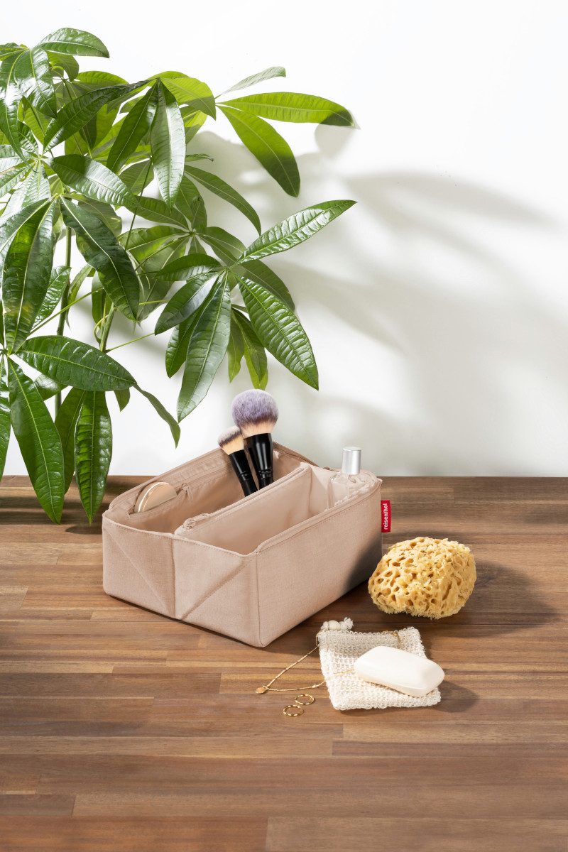 REISENTHEL® Kosmetiktasche fold case twist coffee – Bild 5 von 5