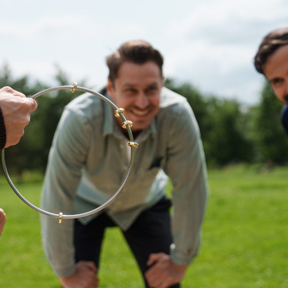 ideen.kollektiv Lernspielzeug Teamring – Teambuilding-Spiel & Teamübung für Kommunikation (Vertrauen & Geschicklichkeit, Buzz Ring für Workshops), Training & Teamentwicklung in Gruppen, Jugendarbeit & Unternehmen